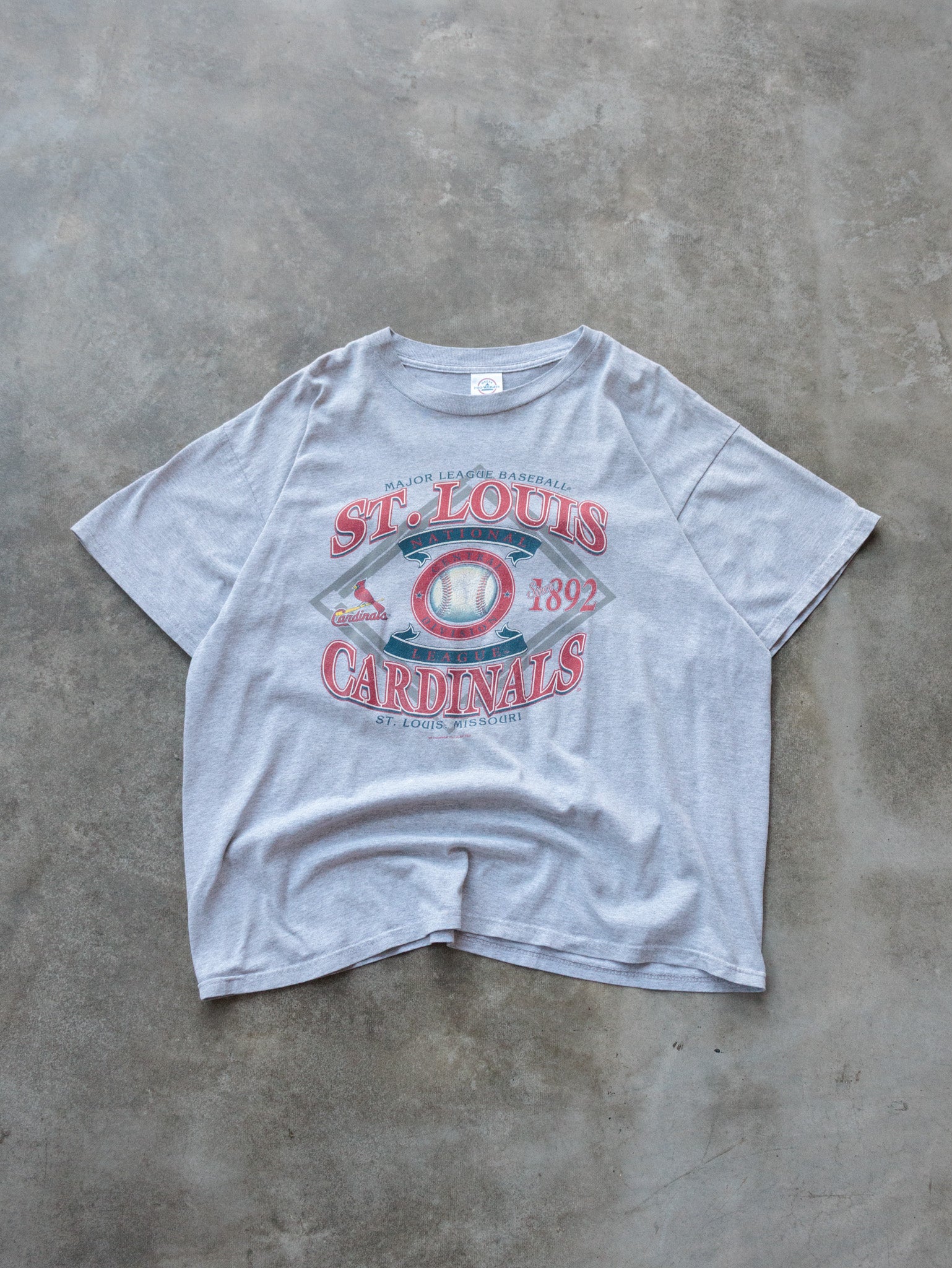 Vintage 2004 Grey St. Louis Cardinals Tee (XL)