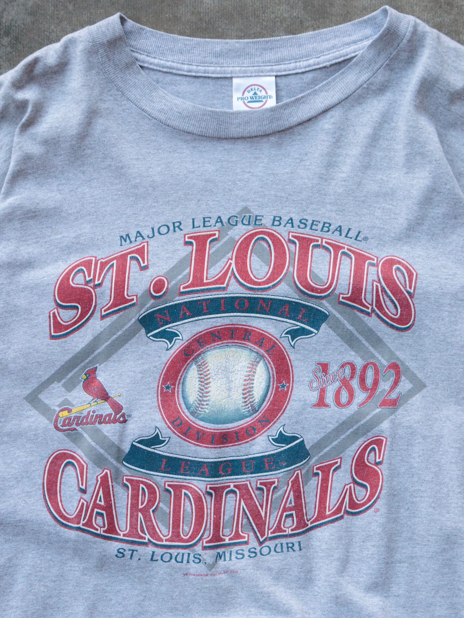 Vintage 2004 Grey St. Louis Cardinals Tee (XL)