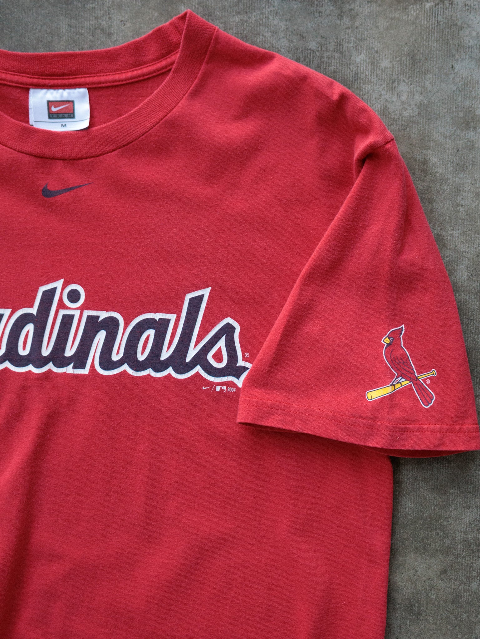 Vintage 2004 Red Cardinals Nike Tee (M)