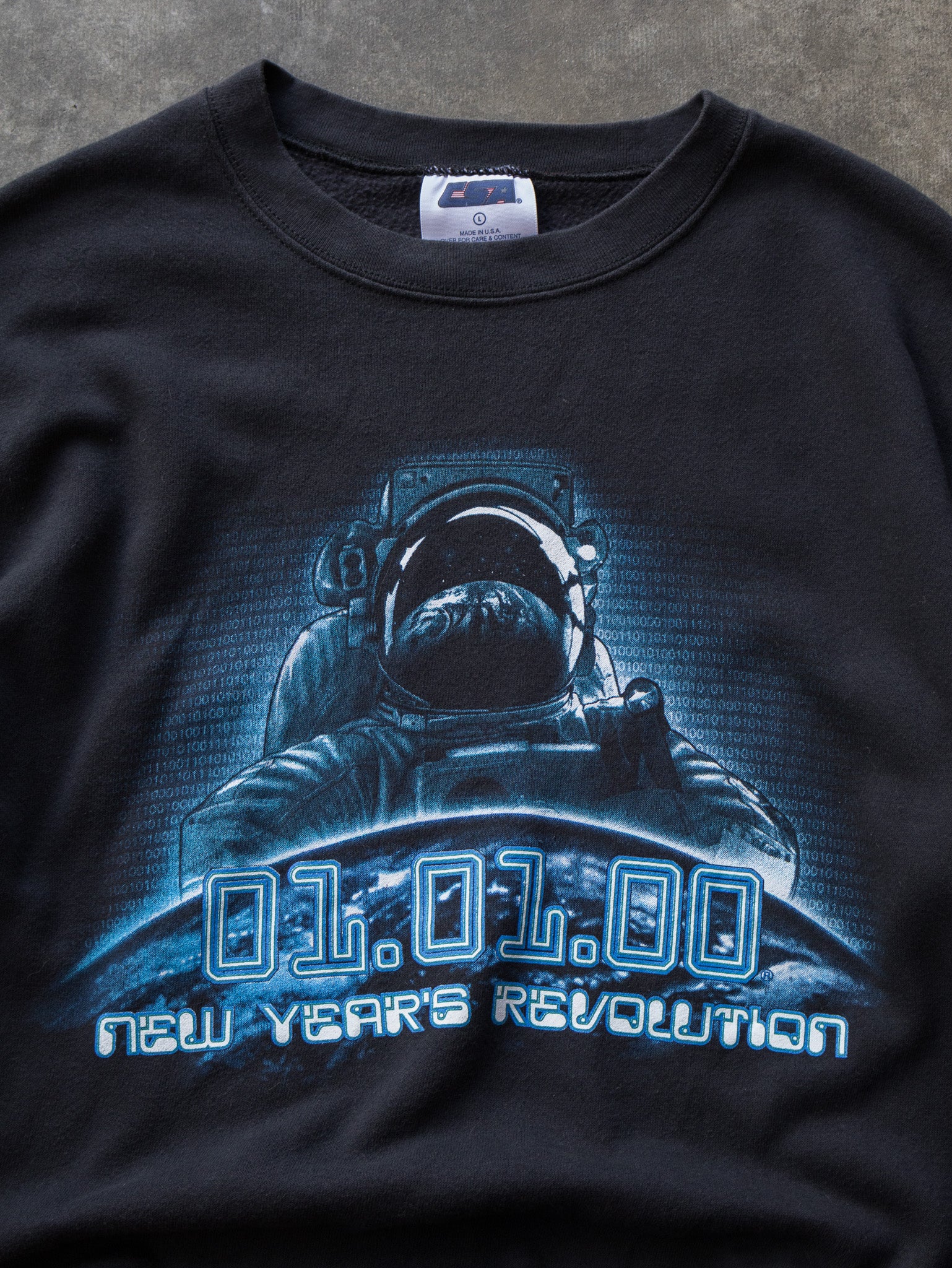 Vintage 90s New Year’s Revolution Sweatshirt (L)