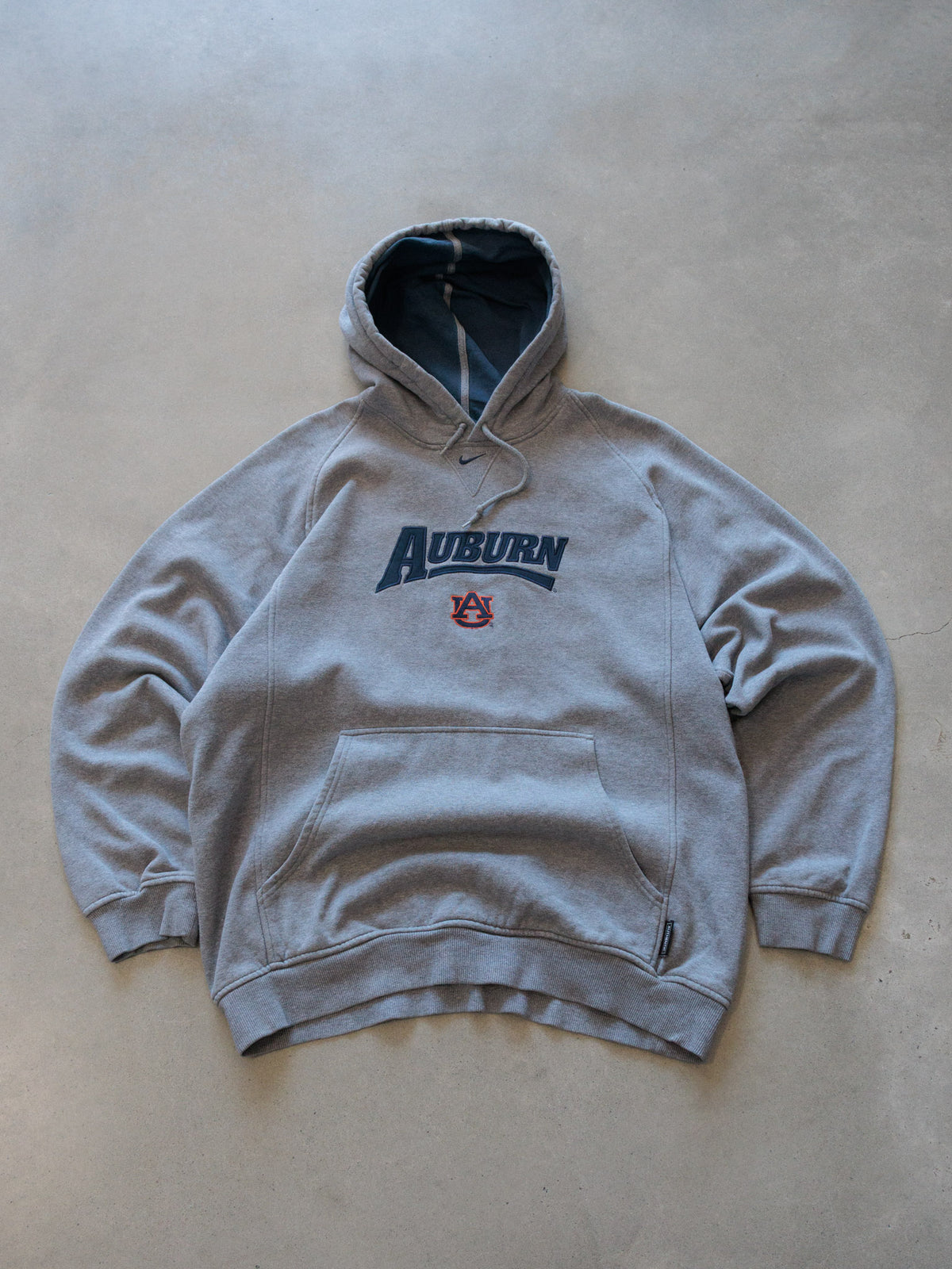 Vintage 00s Grey Nike Auburn Hoodie (M)