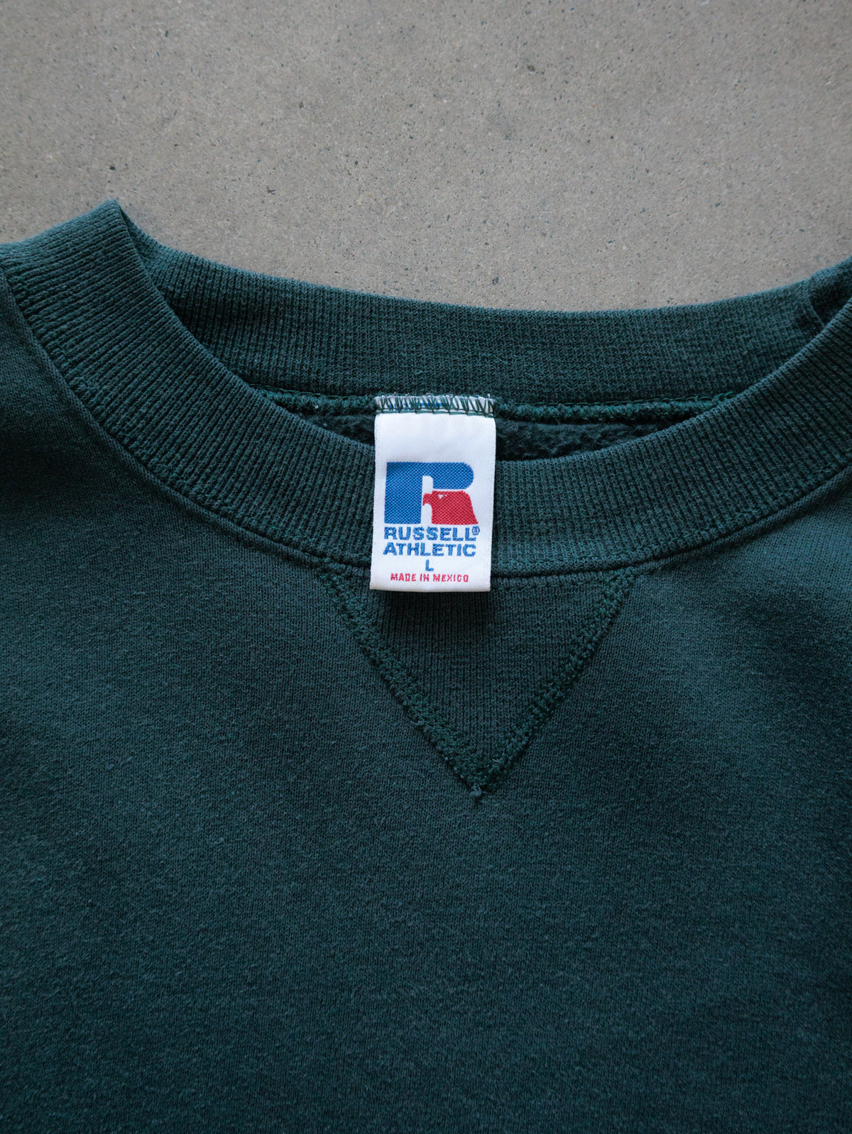 Vintage 90s Green Russell Athletic Sweatshirt (L)