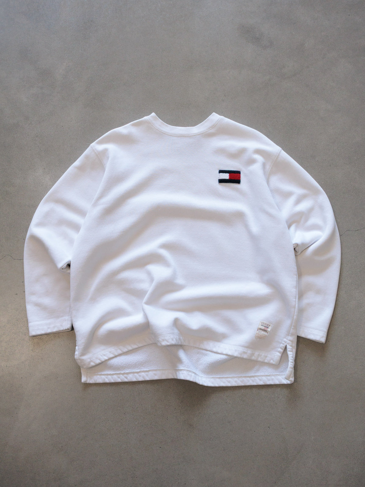Vintage White Tommy Hilfiger Flag Sweatshirt (L)