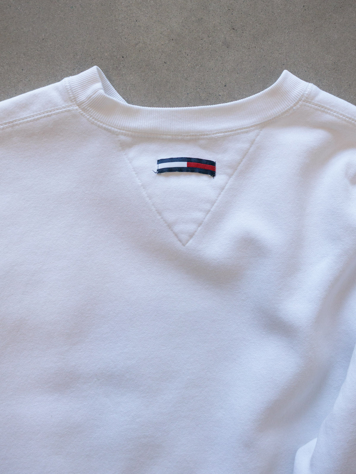 Vintage White Tommy Hilfiger Flag Sweatshirt (L)
