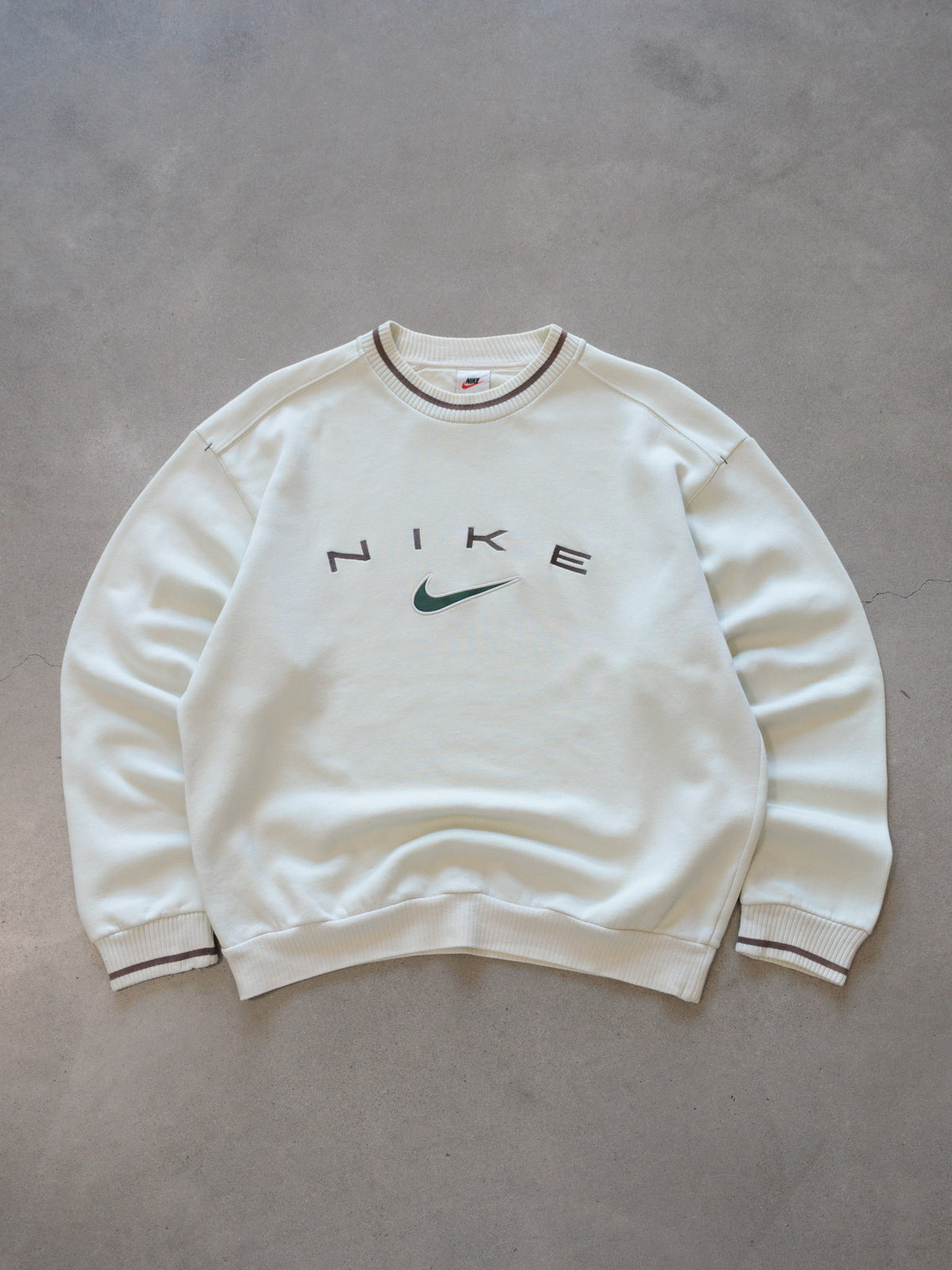 Vintage White Nike Sweatshirt (M)