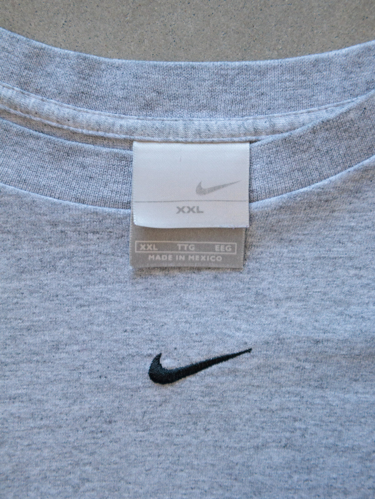 Vintage 00s Grey Nike Long Sleeve Tee (2XL)