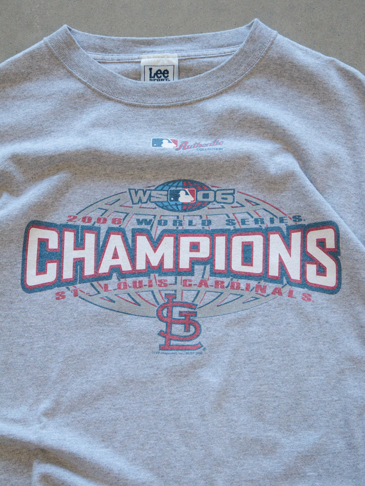 Vintage 2006 Grey Lee Sport St. Louis Cardinals World Series Champions Tee (-)