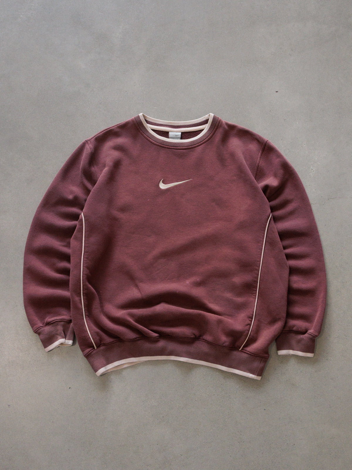Vintage Maroon Nike Sweatshirt (-)