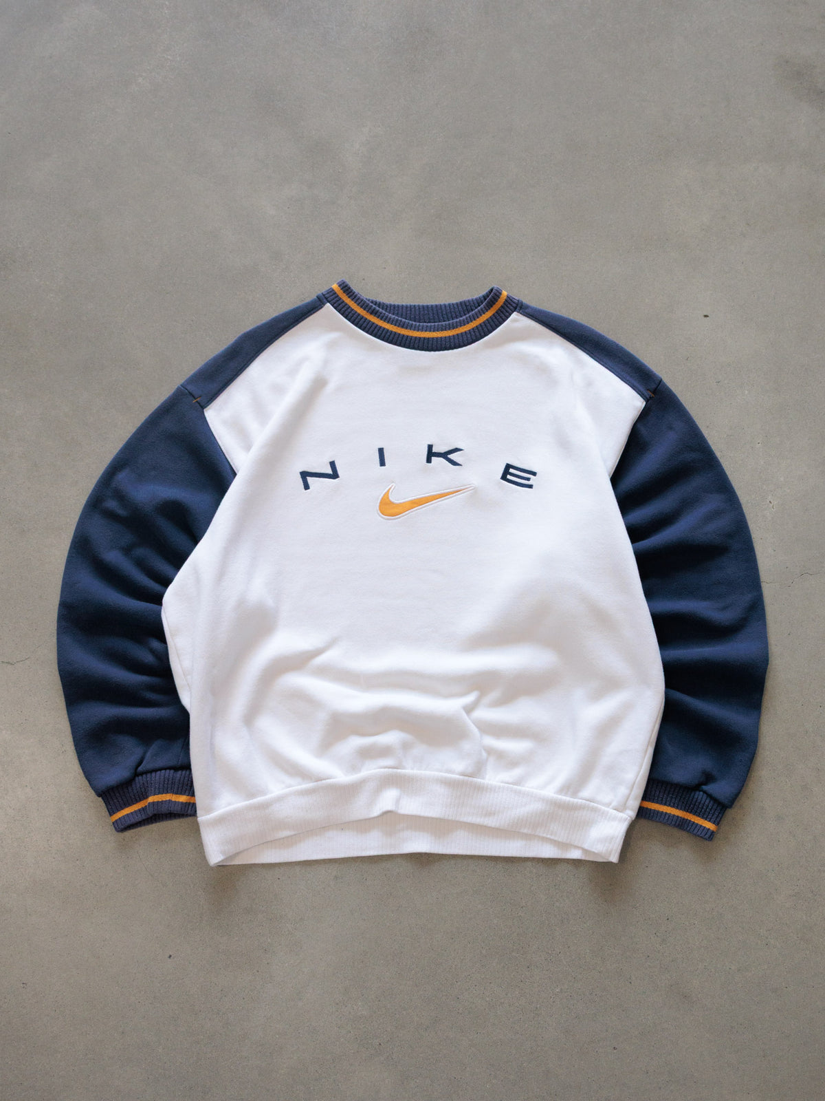 Vintage 00s White Nike Colourblock Sweatshirt (M)