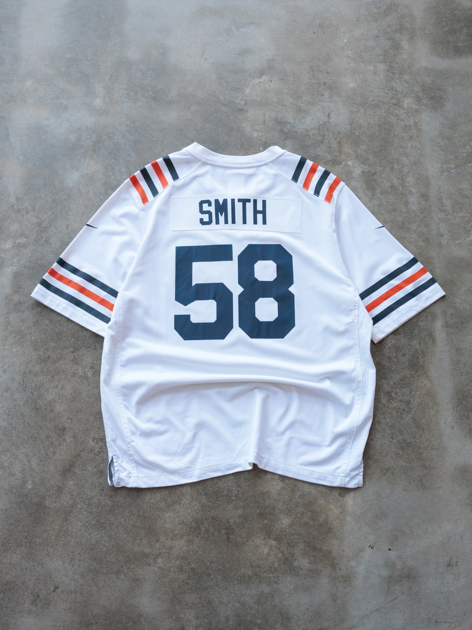 White Nike Chicago Bears Smith Jersey (XL)