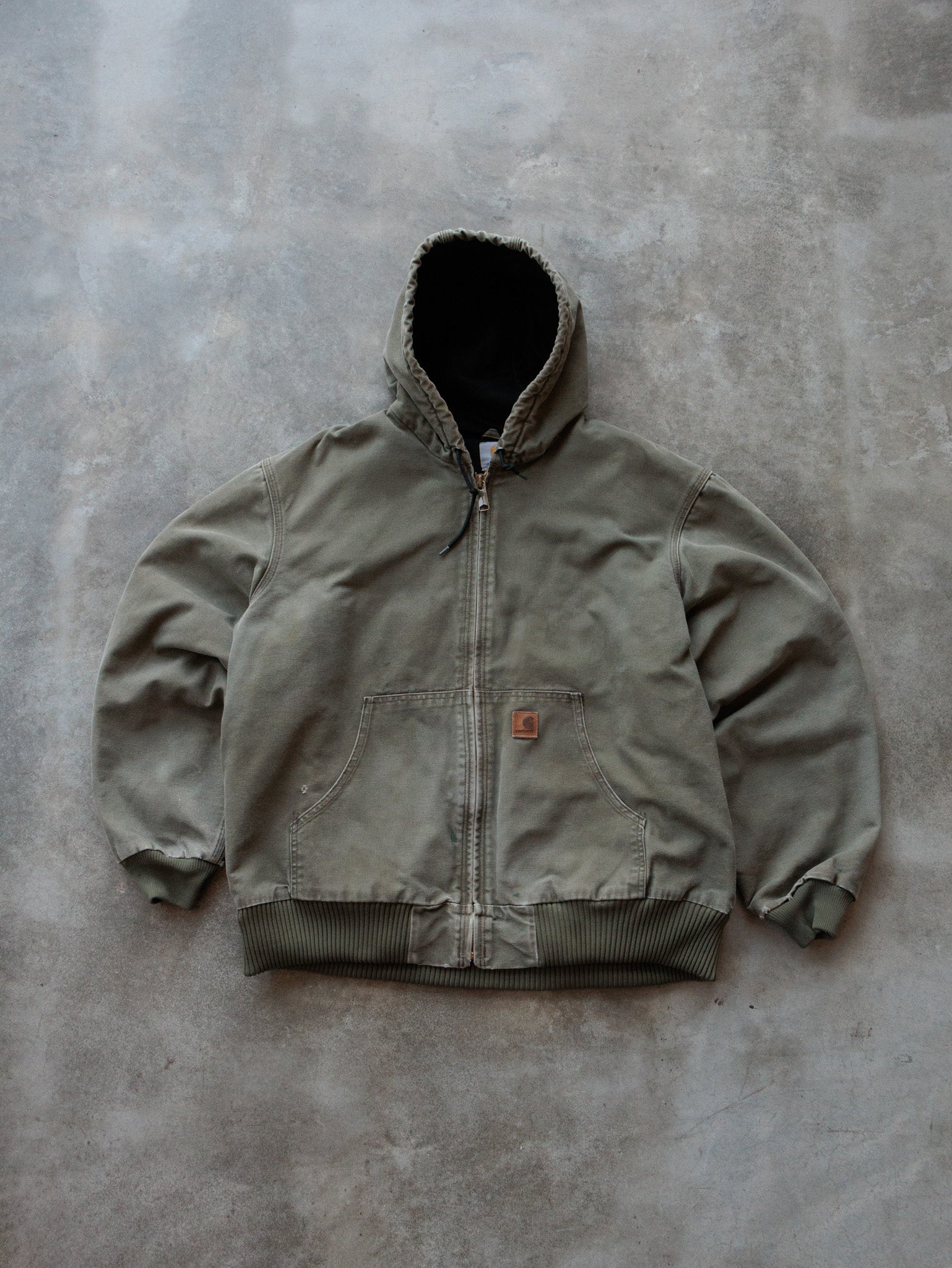 Vintage Carhartt J130 ARG 'Army Green' Active Jacket (XL)