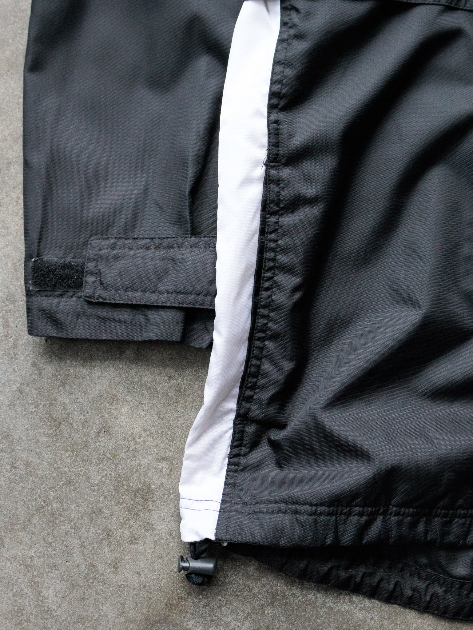 Vintage 90s Nike Mesh-Lined Half-Zip Hooded Jacket (L)