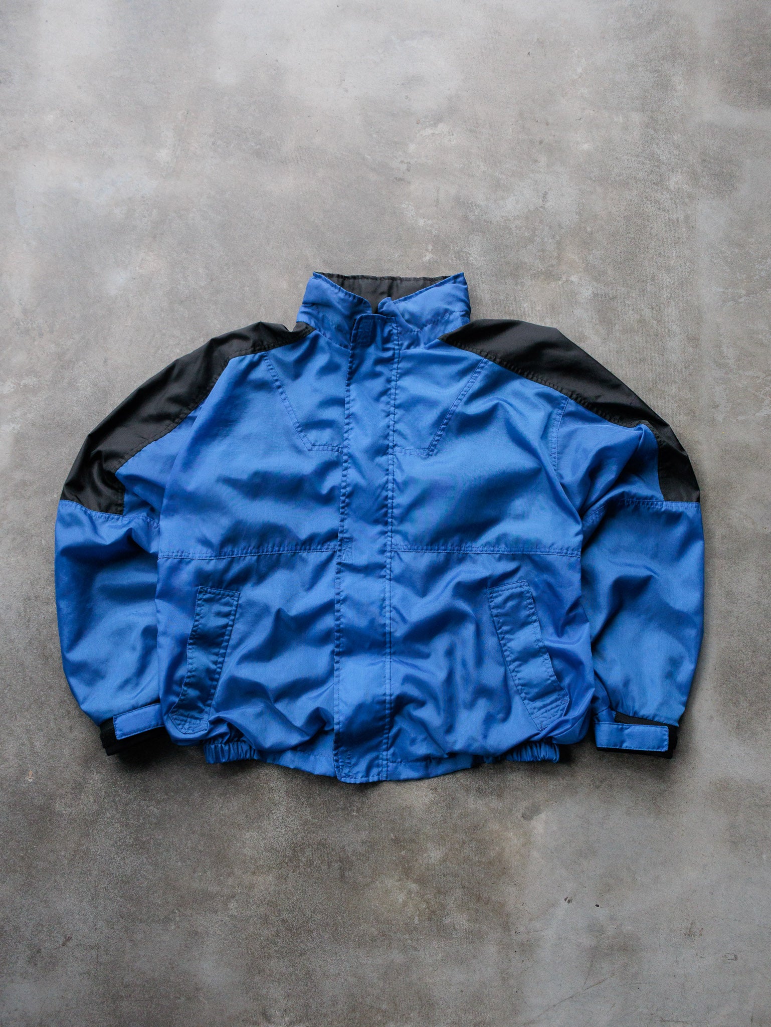 Vintage 90s Blue Marlboro Unlimited Windbreaker (L)