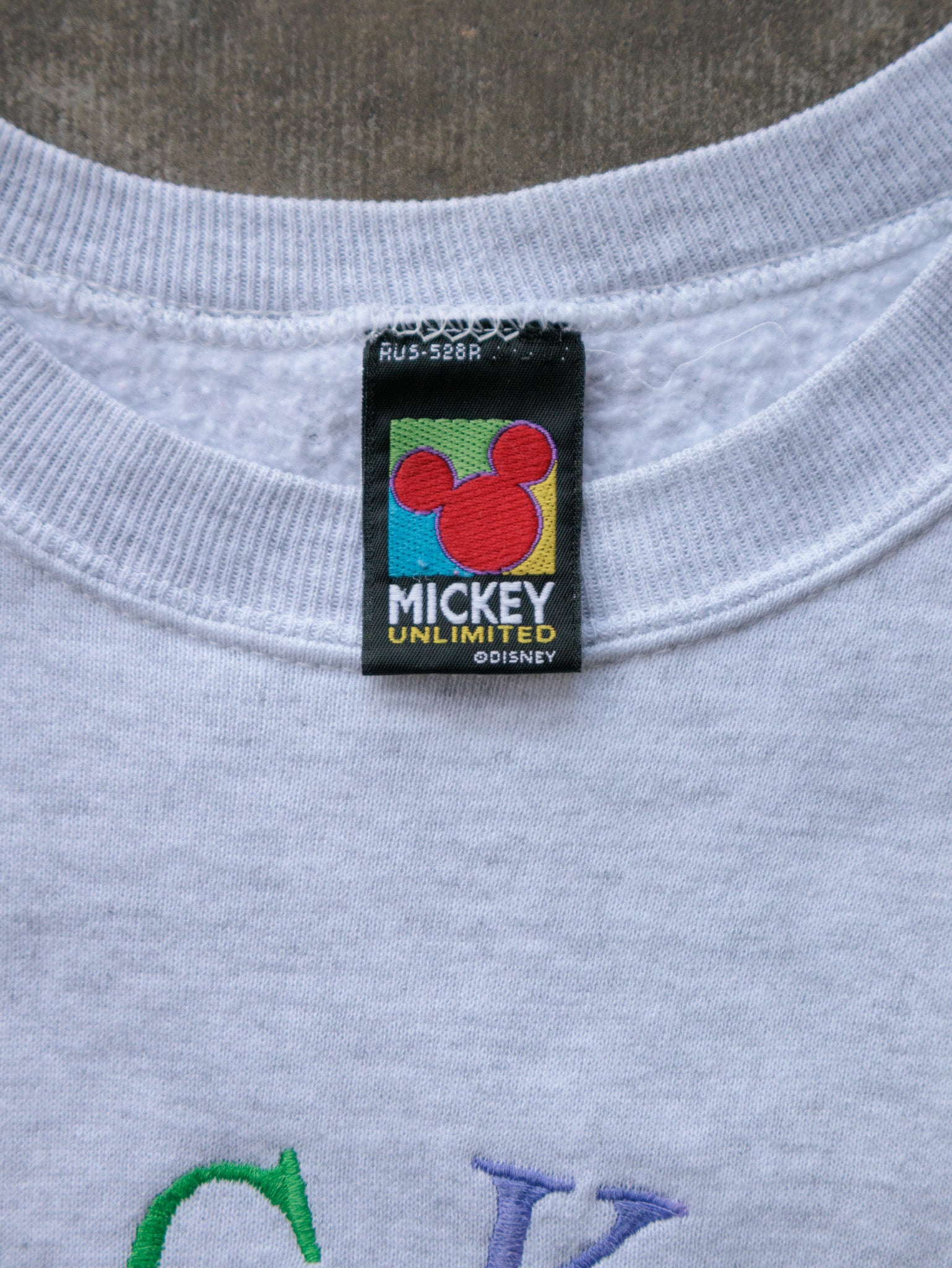 Vintage 90s Grey Disney Mickey Mouse Sweatshirt (L)