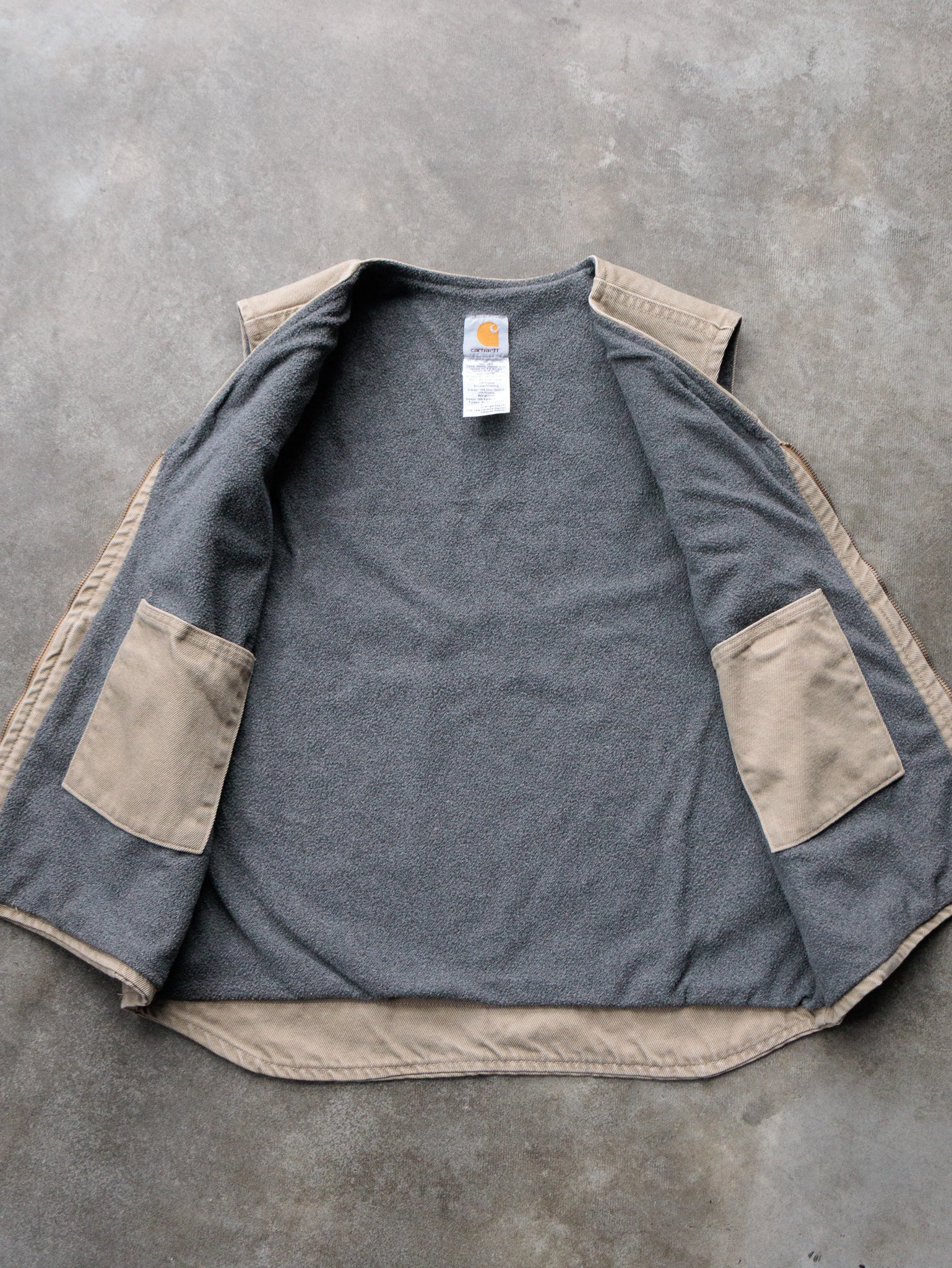 Vintage 2005 Carhartt V19 Tan Vest (L)
