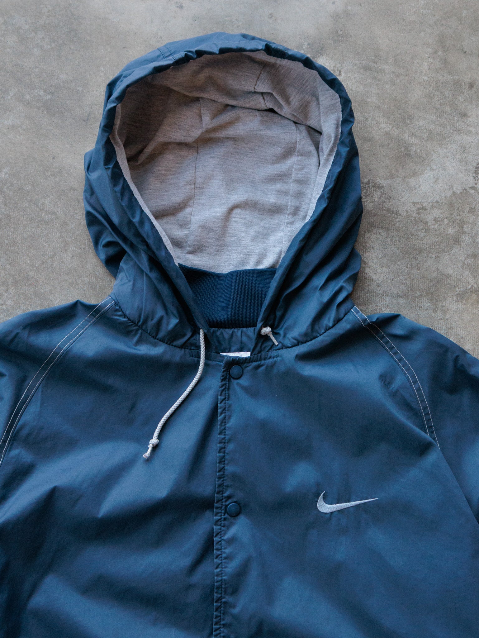 Vintage 90s Navy Nike Windbreaker (L)