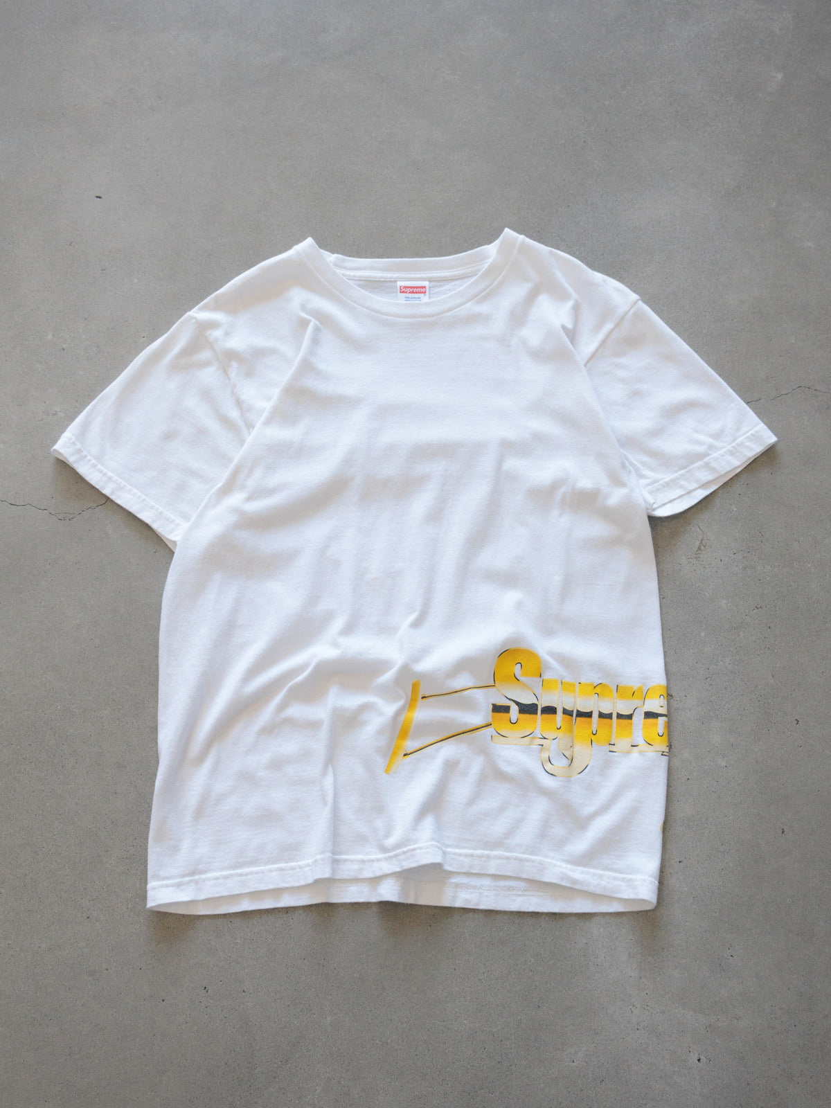 Vintage White Supreme Gun Tee (M)