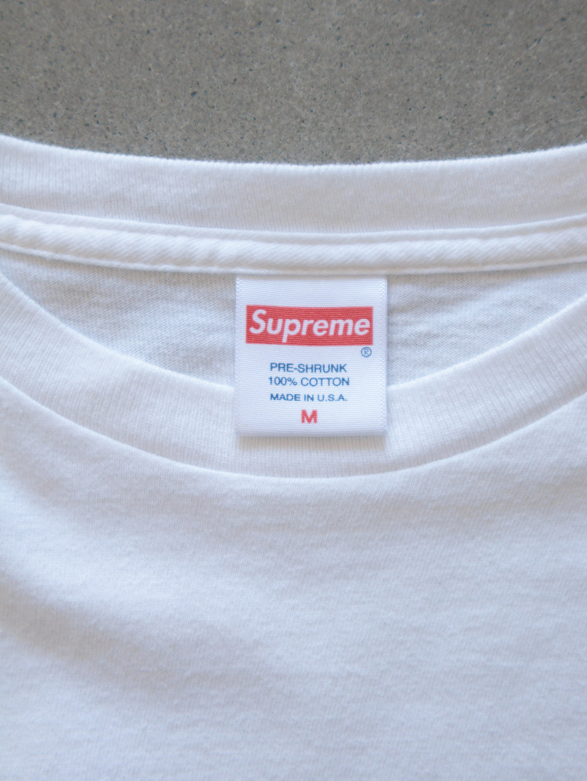 Vintage White Supreme Gun Tee (M)