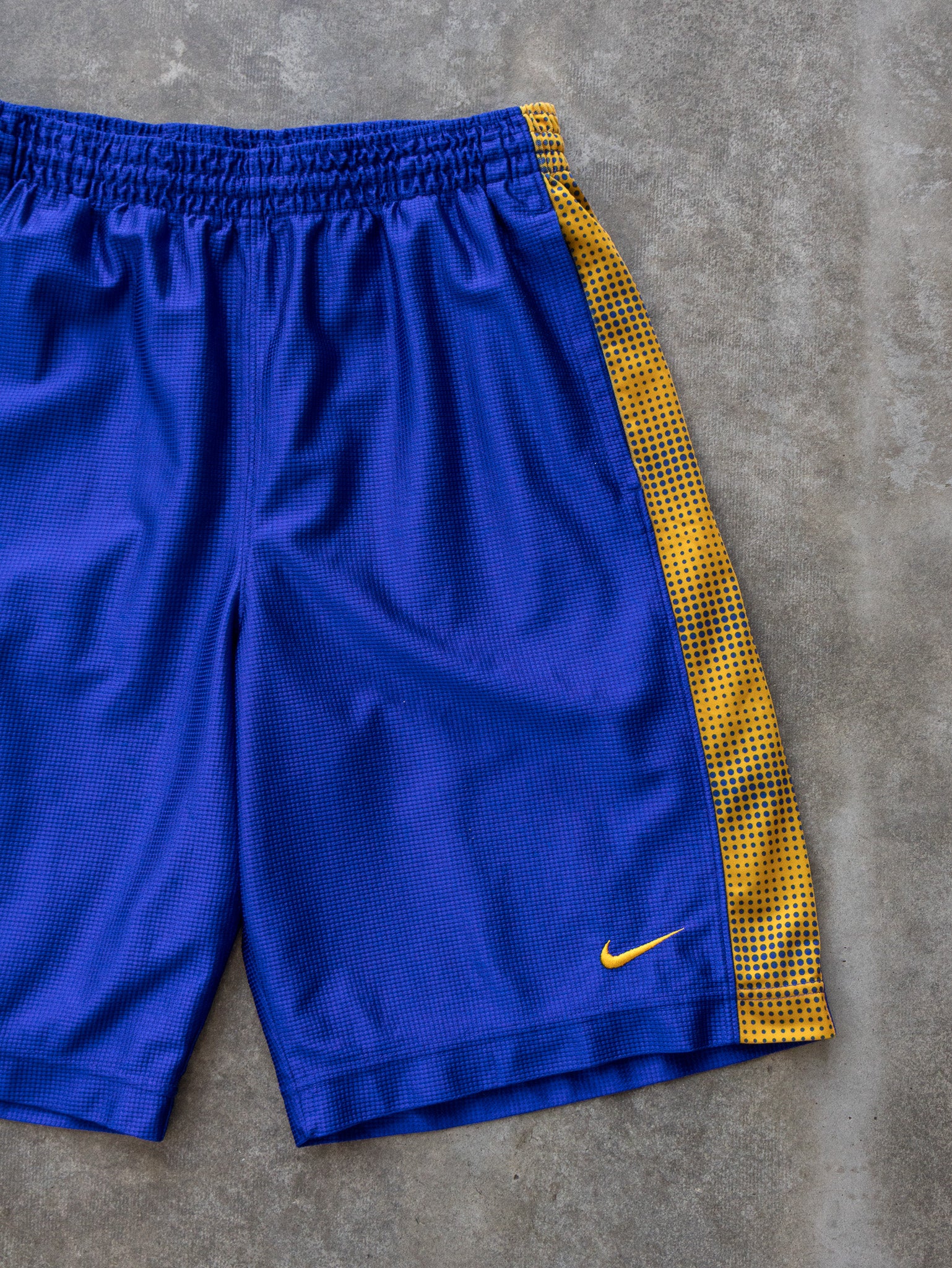 Vintage Blue Basketball Shorts (M)