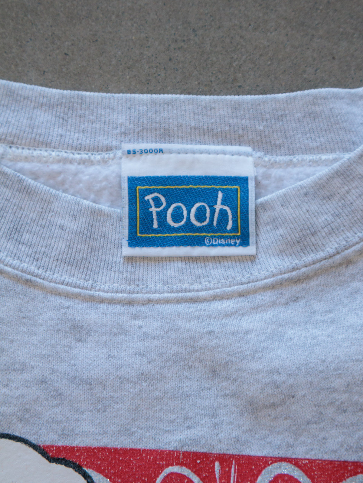 Vintage 90s Grey Disney Winnie the Pooh Sweatshirt (-)