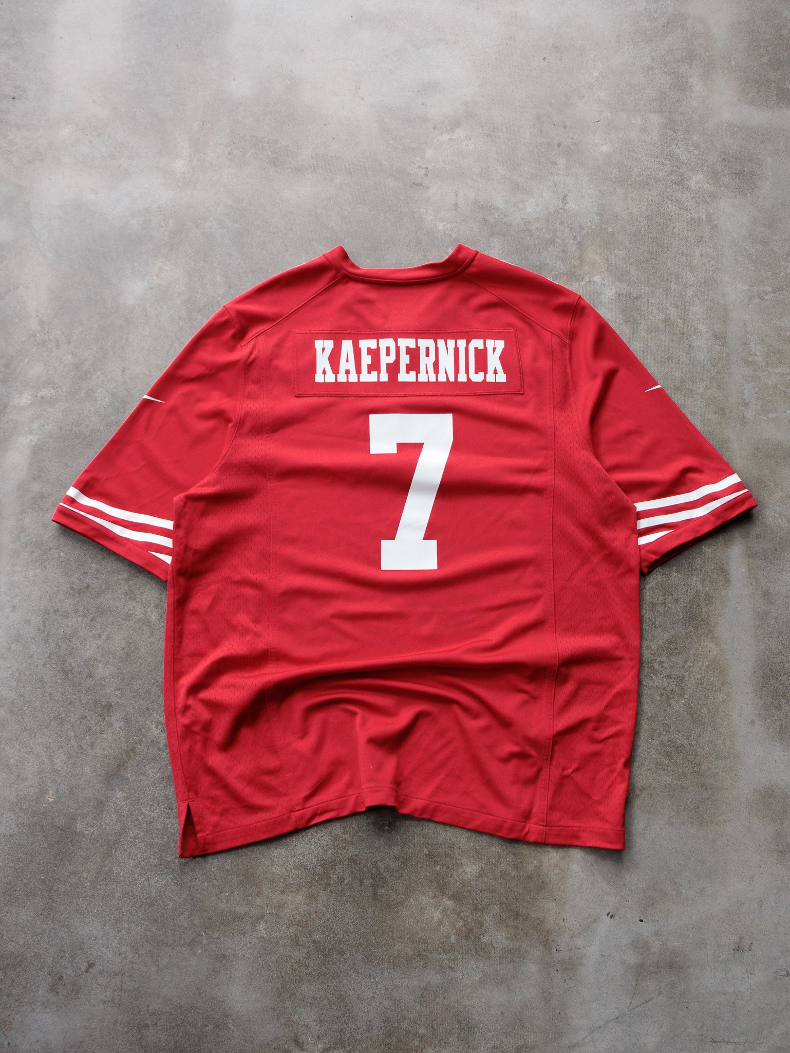 Red Nike San Francisco 49ers Colin Kaepernick NFL Jersey (XL)