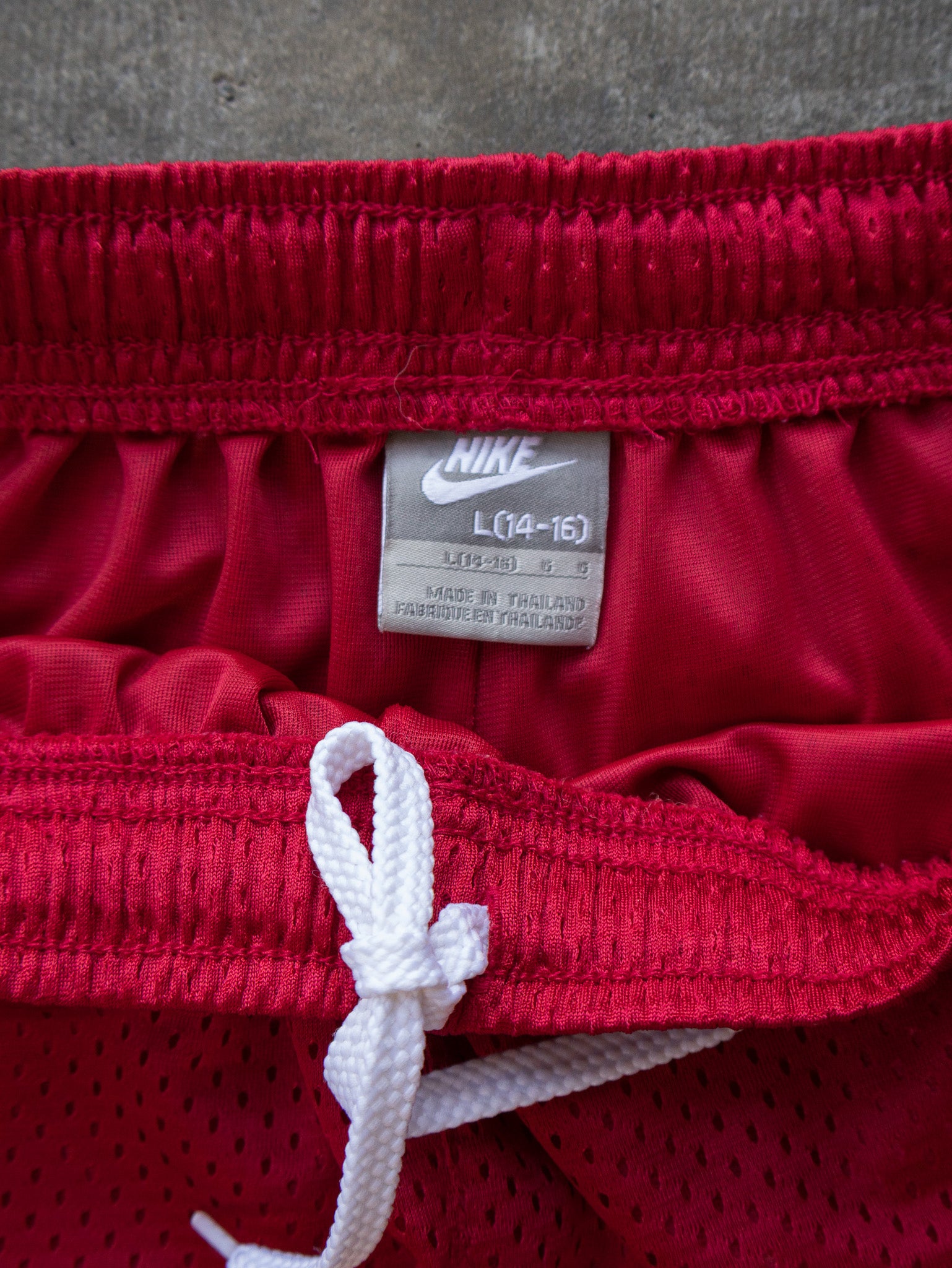 Vintage Red Nike Basketball Shorts (14-16Y)