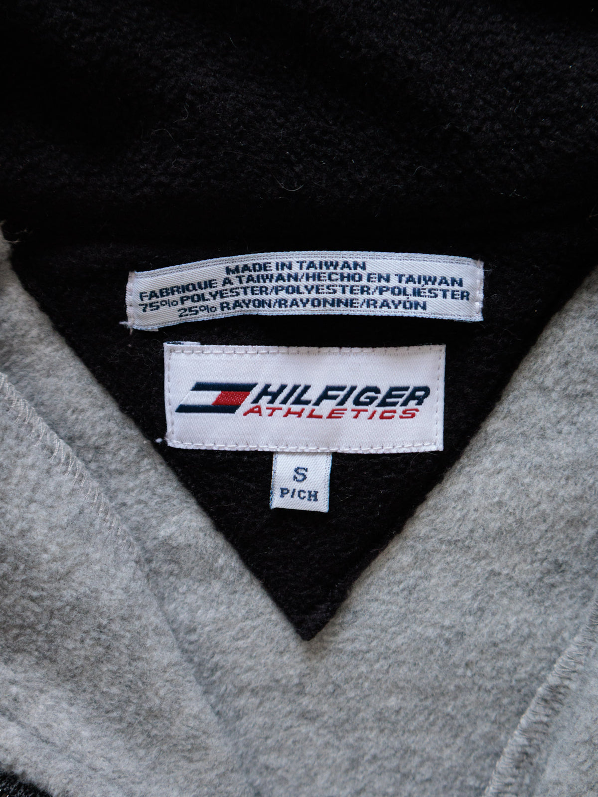 Vintage 90s Grey Tommy Hilfiger Colourblock Fleece Quarter Zip (S)