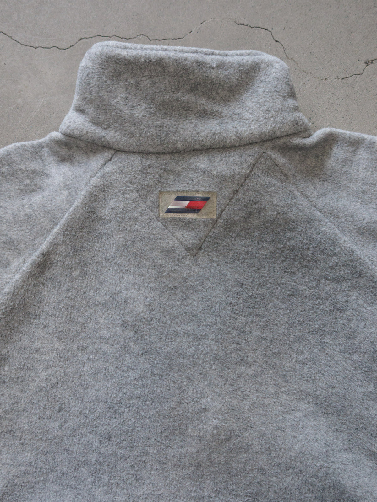 Vintage 90s Grey Tommy Hilfiger Colourblock Fleece Quarter Zip (S)