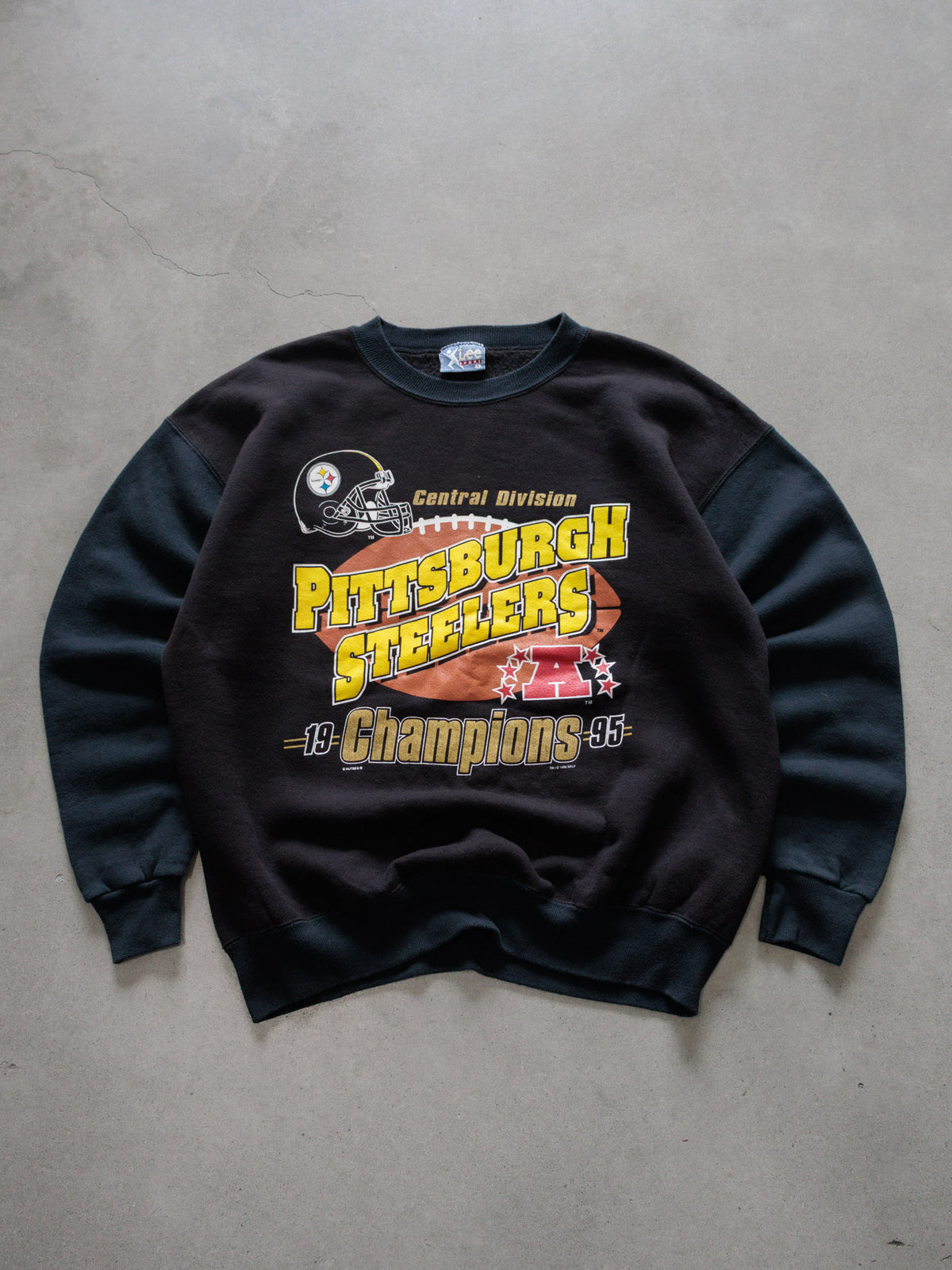 Vintage 1995 Black Lee Sport Pittsburgh Steelers Sweatshirt (L)