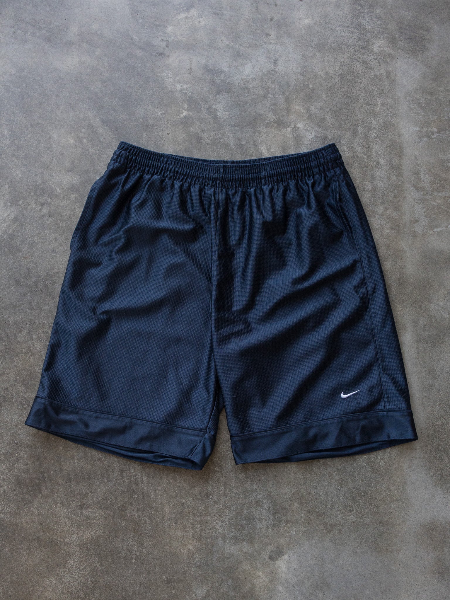 Vintage Navy Nike Shorts (L)