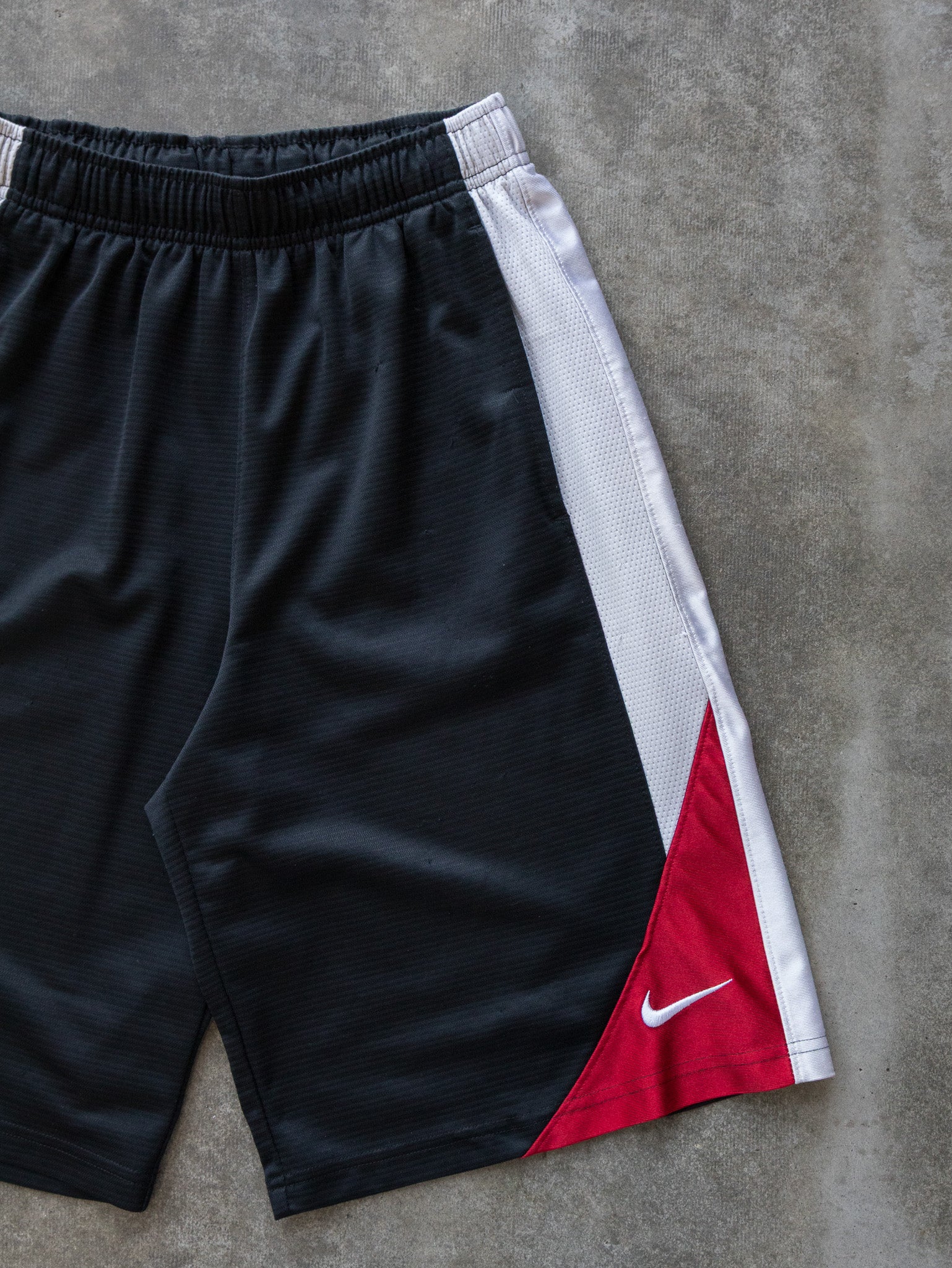 Vintage Black Red Nike Basketball Shorts (L)