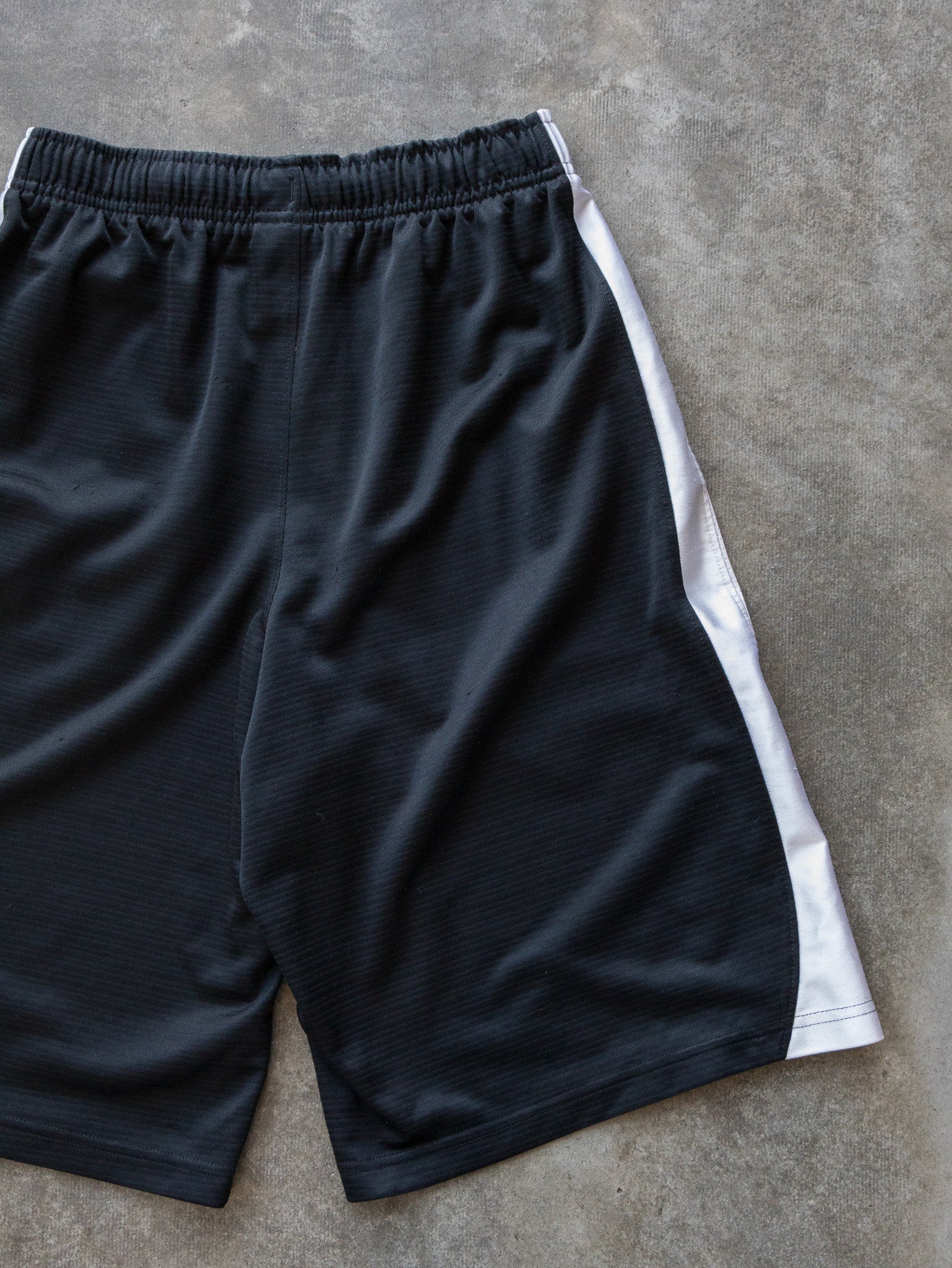 Vintage Black Red Nike Basketball Shorts (L)