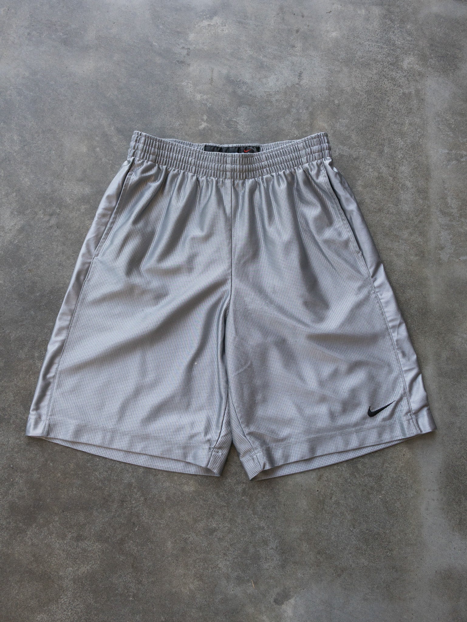 Vintage Silver Nike Basketball Shorts (M)