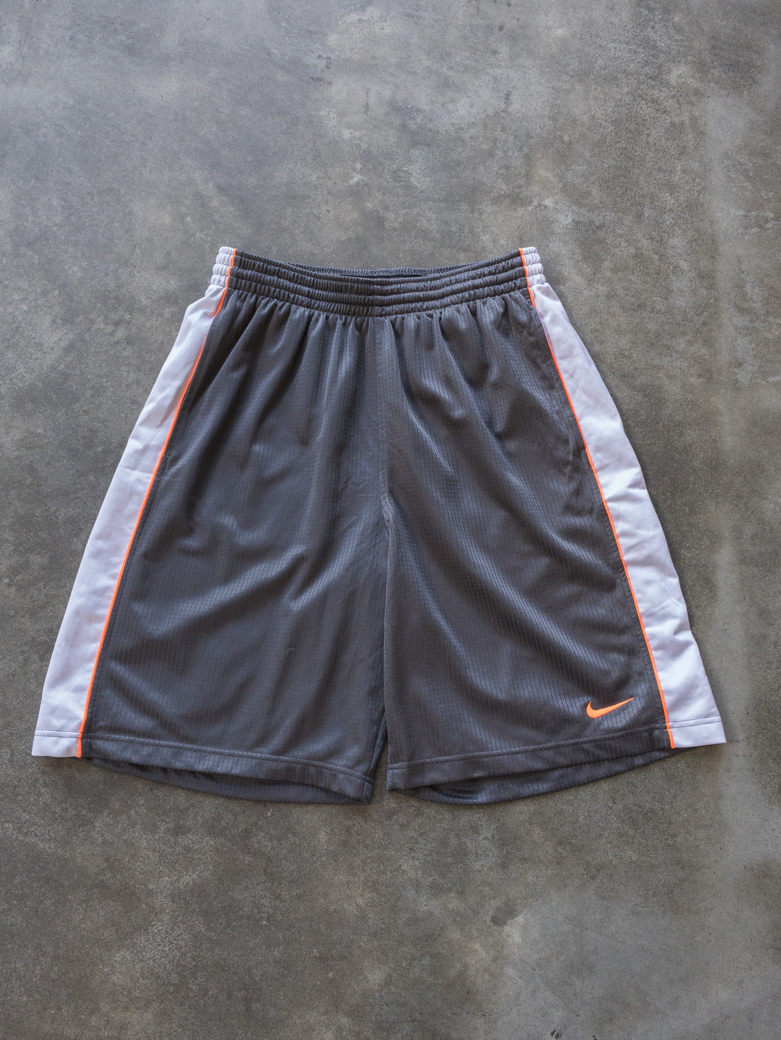 Vintage Grey Nike Basketball Shorts (L)