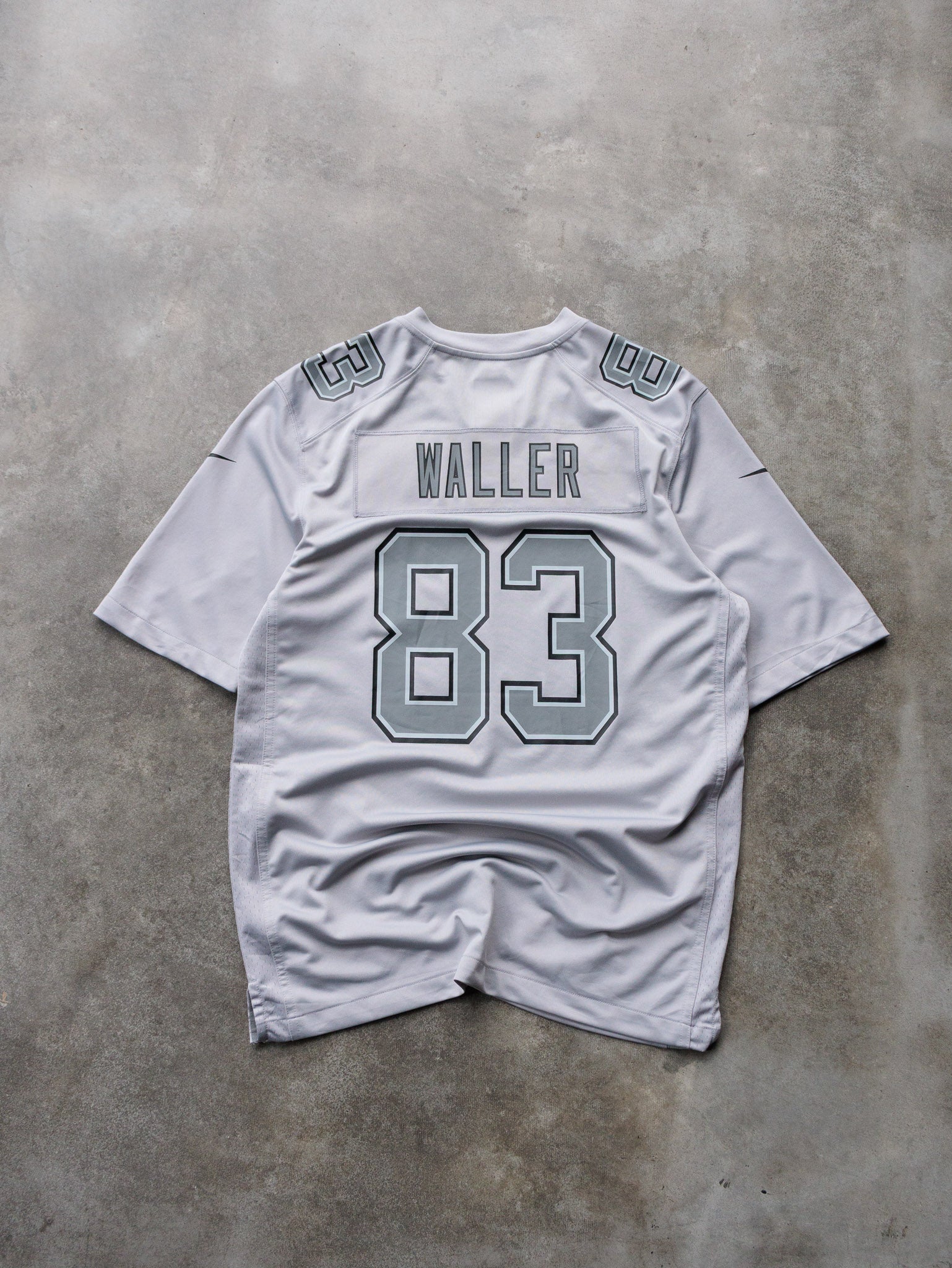 Grey Nike Oakland Raiders Darren Waller NFL Jersey (M)
