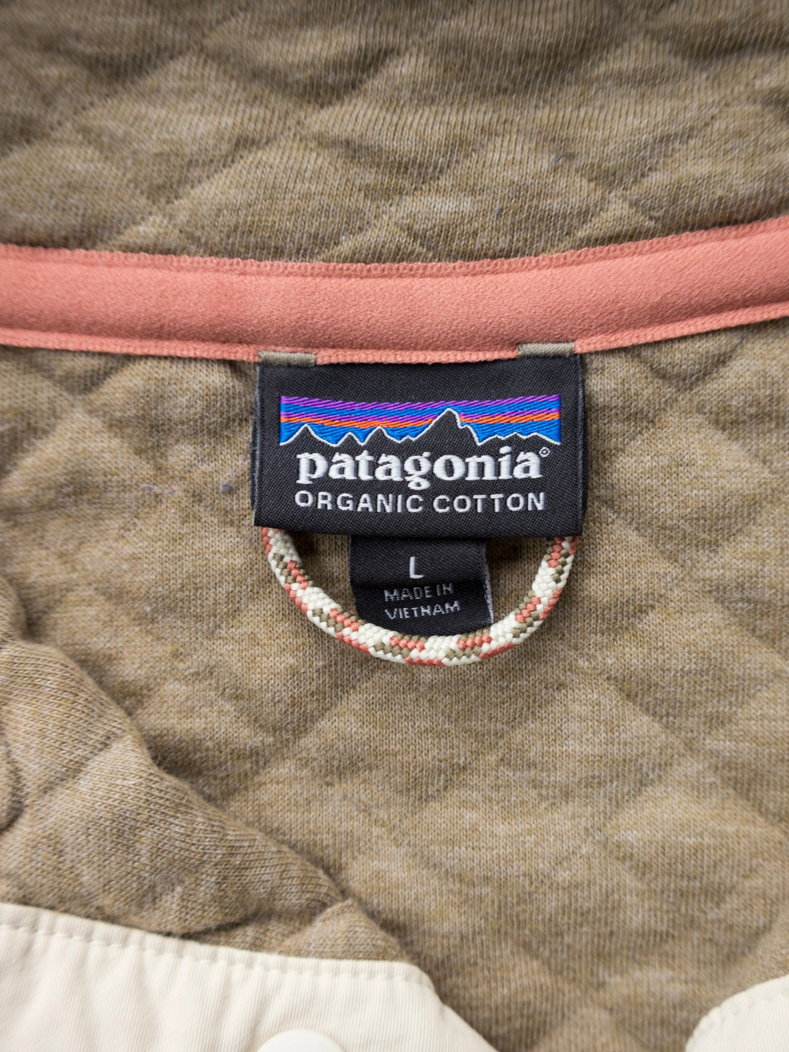 Vintage Tan Patagonia Quilted Snap-T Pullover Sweatshirt (Women's L)