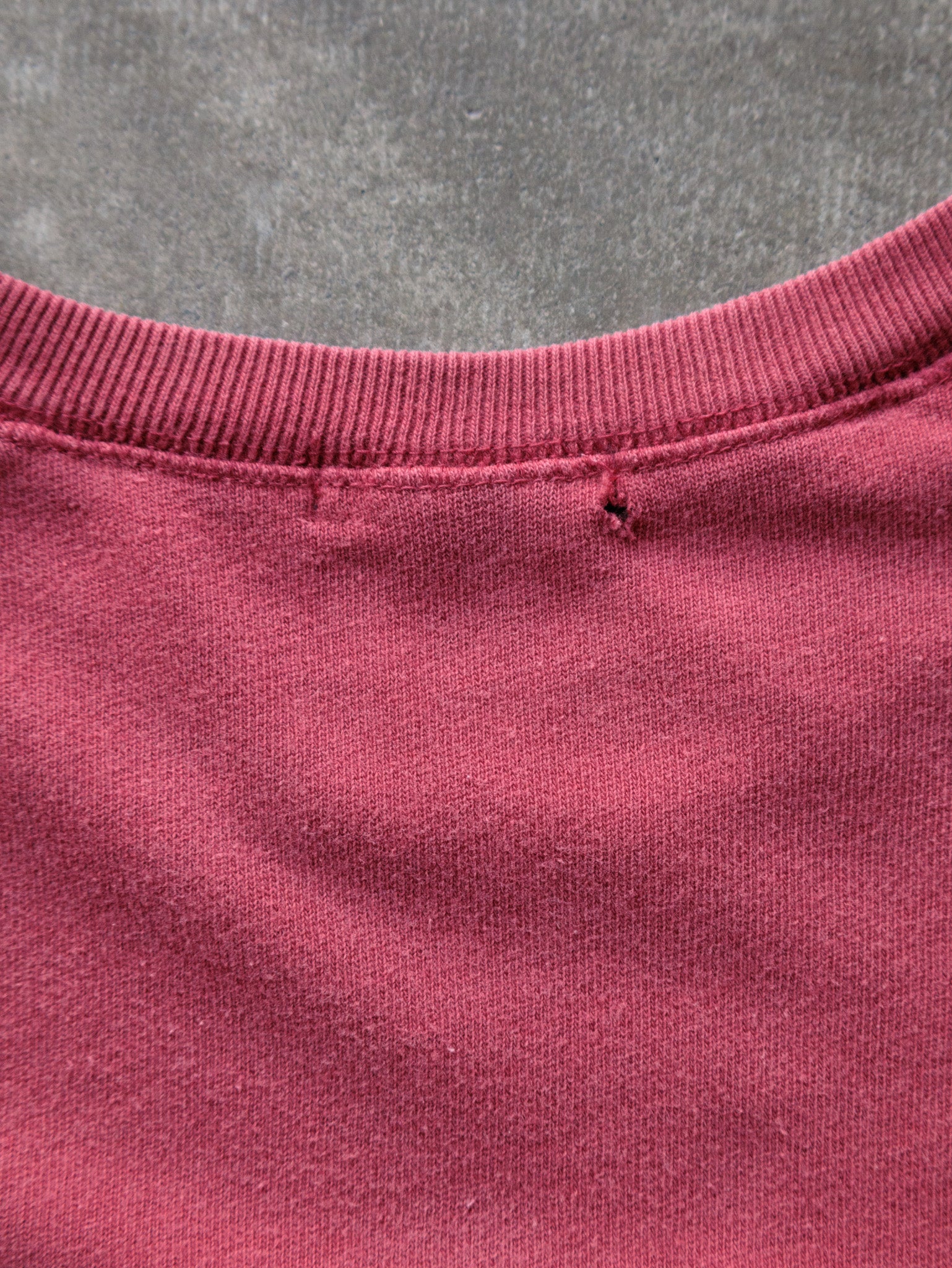 Vintage Red Chest Stripe Sweatshirt (-)