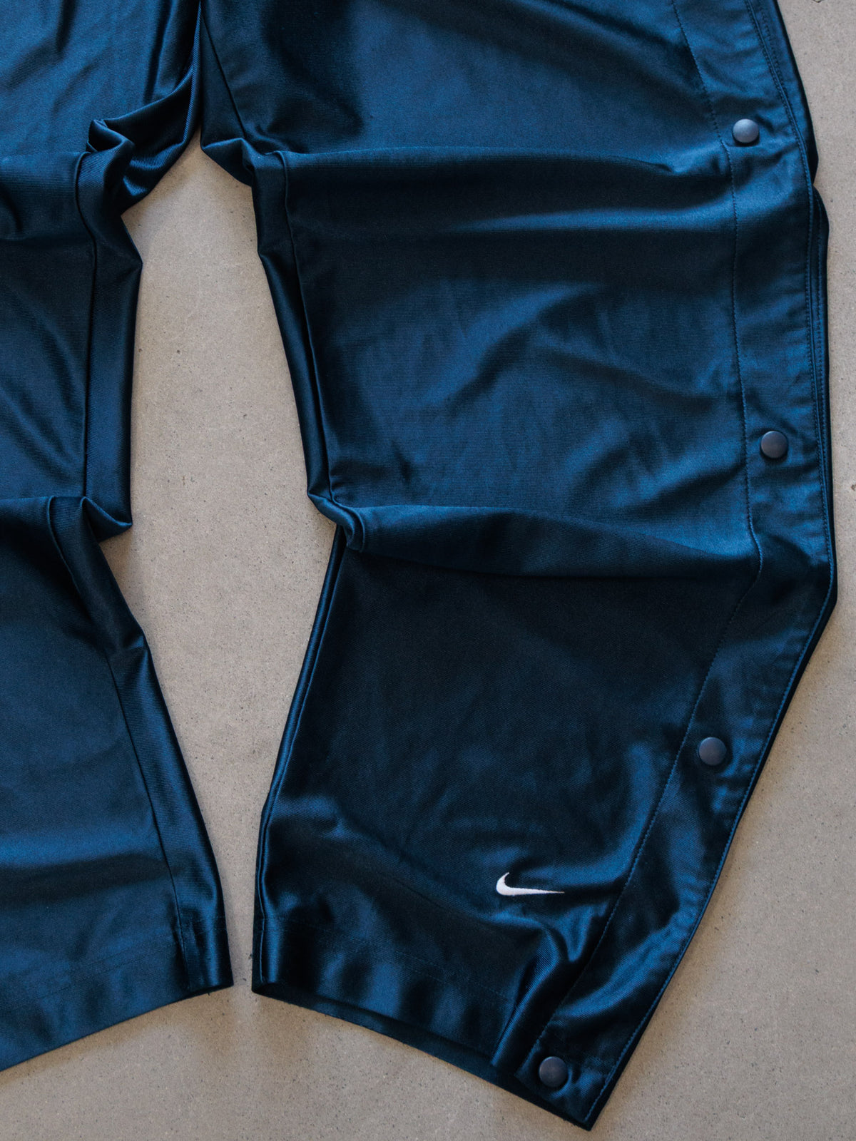 Vintage 00s Navy Nike Snap Track Pants (Women's M)