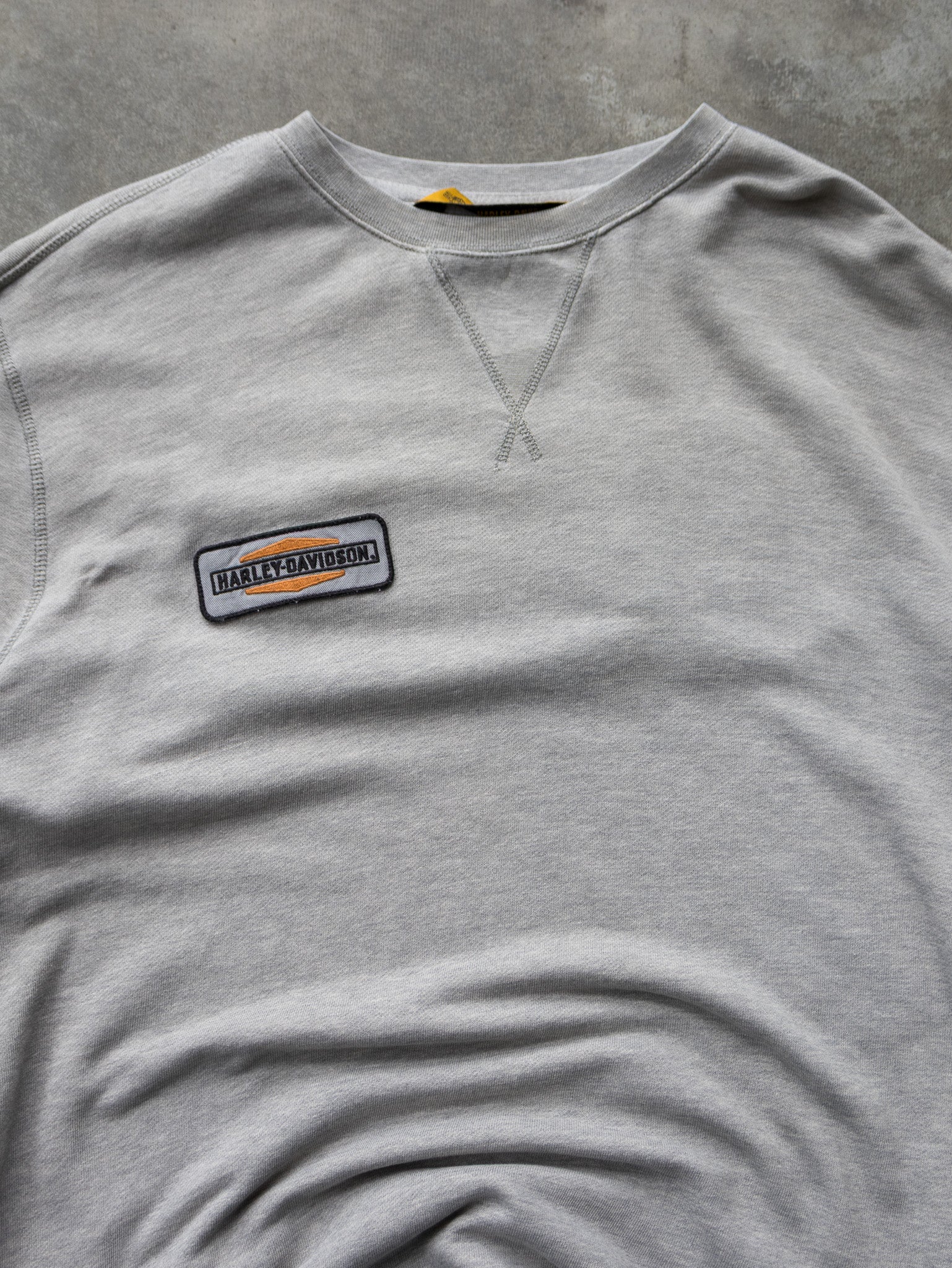 Vintage Grey Harley-Davidson Badge Sweatshirt (2XL)