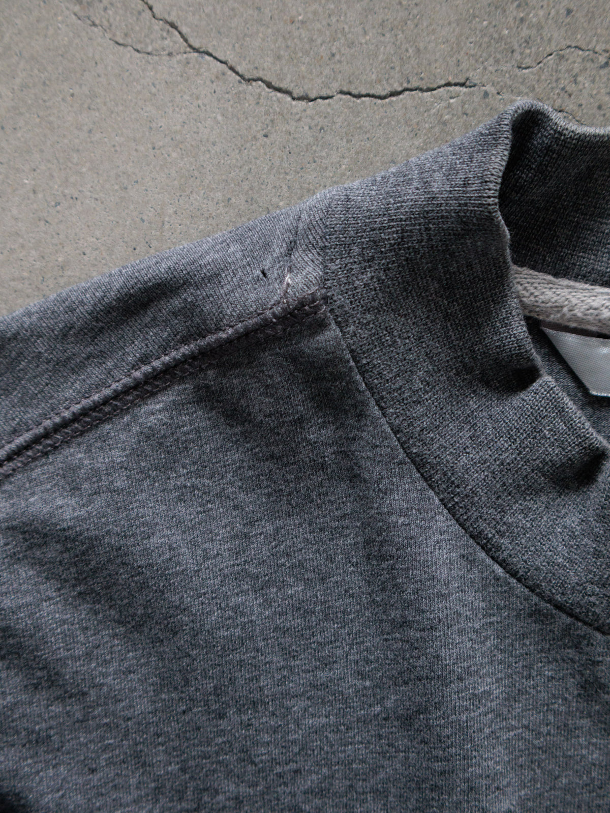 Vintage 00s Grey Nike Long Sleeve Tee (M)