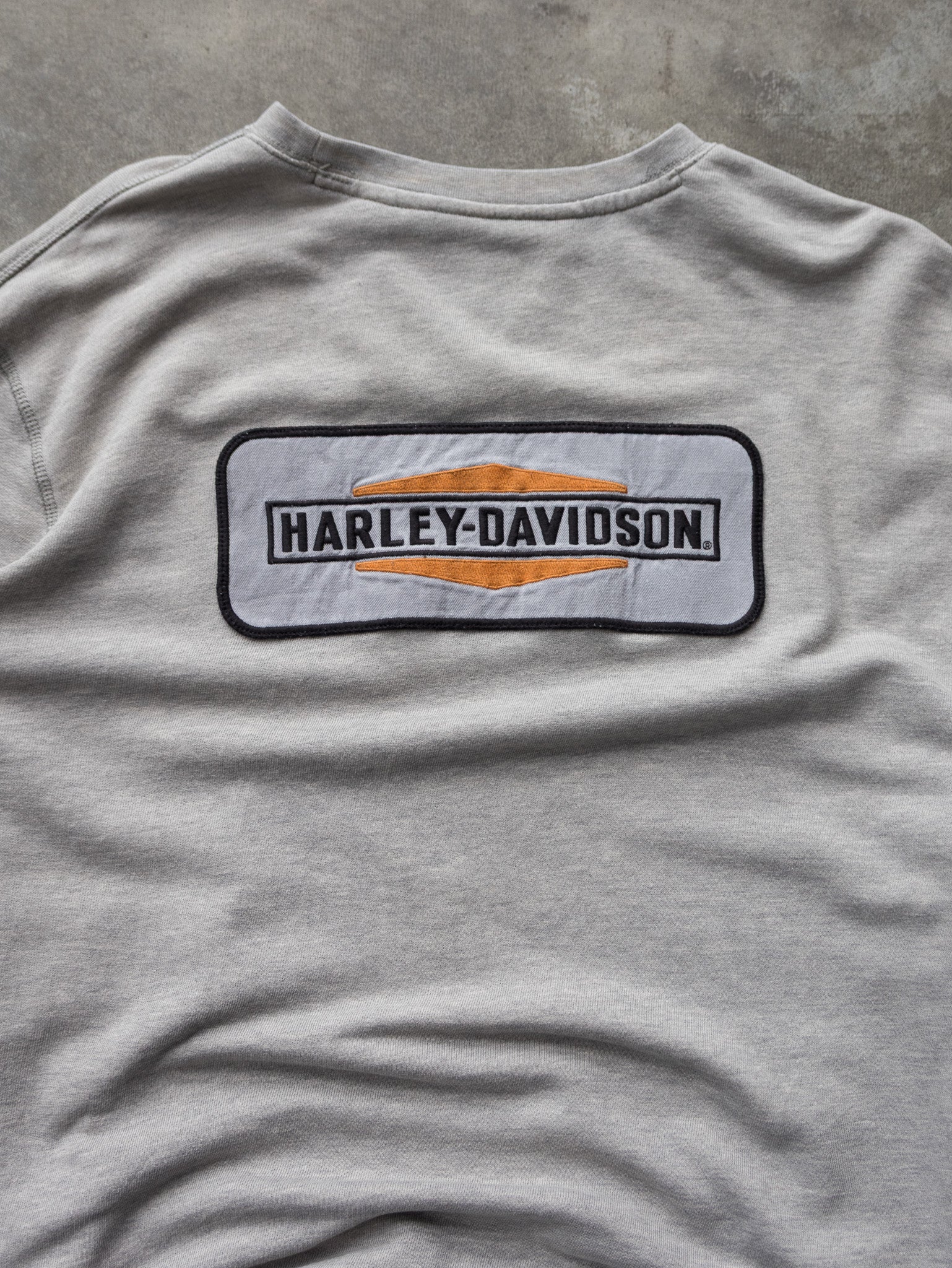 Vintage Grey Harley-Davidson Badge Sweatshirt (2XL)
