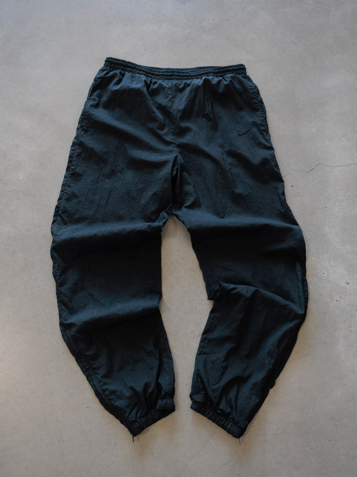 Vintage 90s Black Nike Track Pants (M)