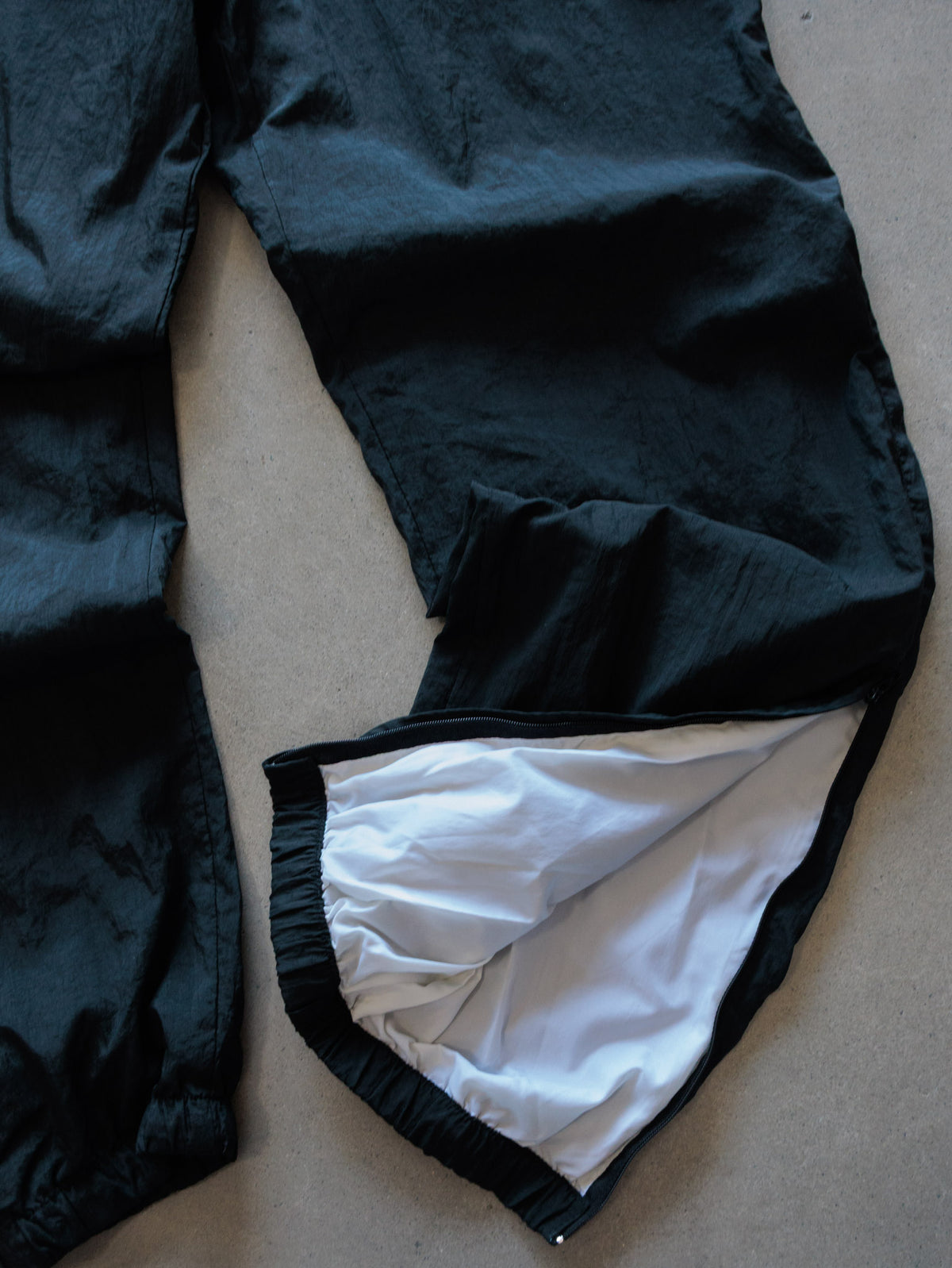 Vintage 90s Black Nike Track Pants (M)