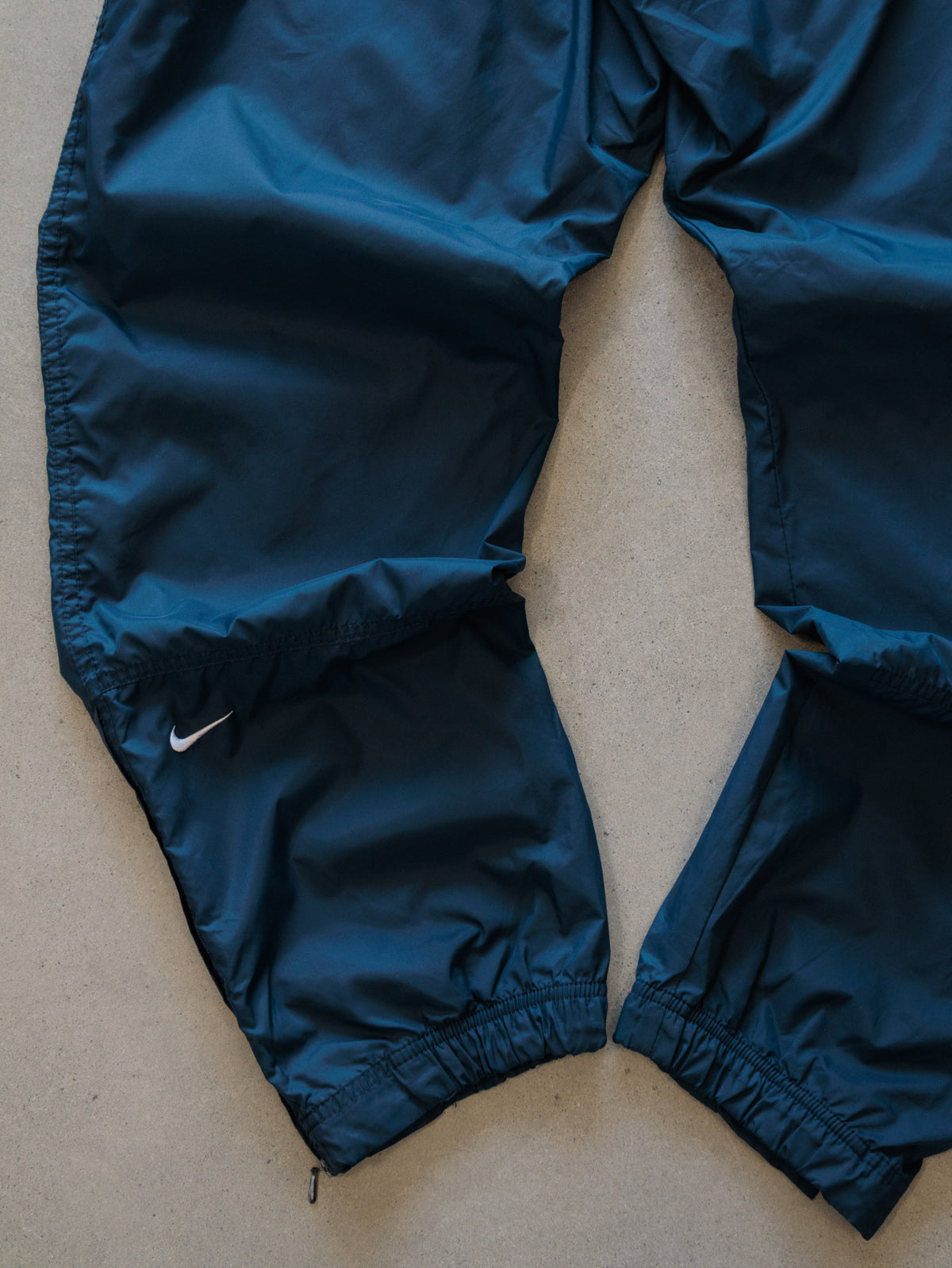 Vintage 00s Navy Nike Track Pants (Women's M)