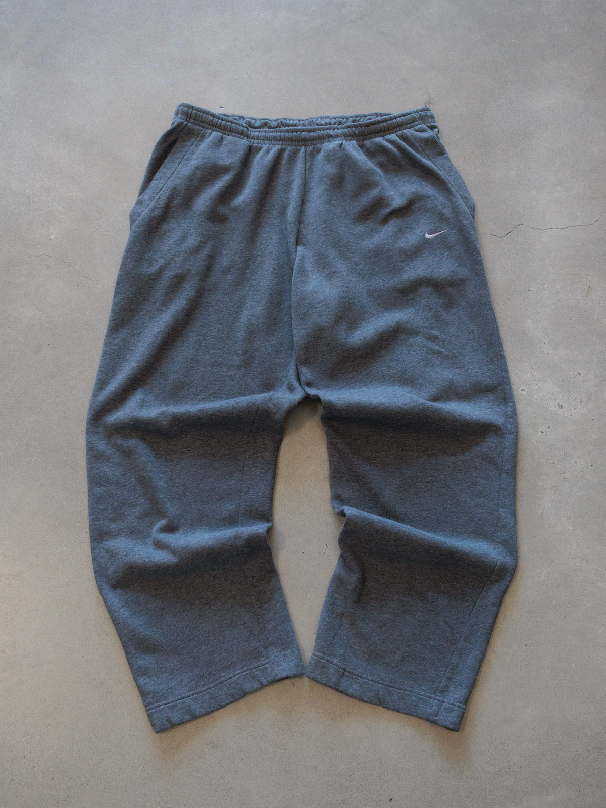 Vintage Grey Nike Sweatpants (2XL)