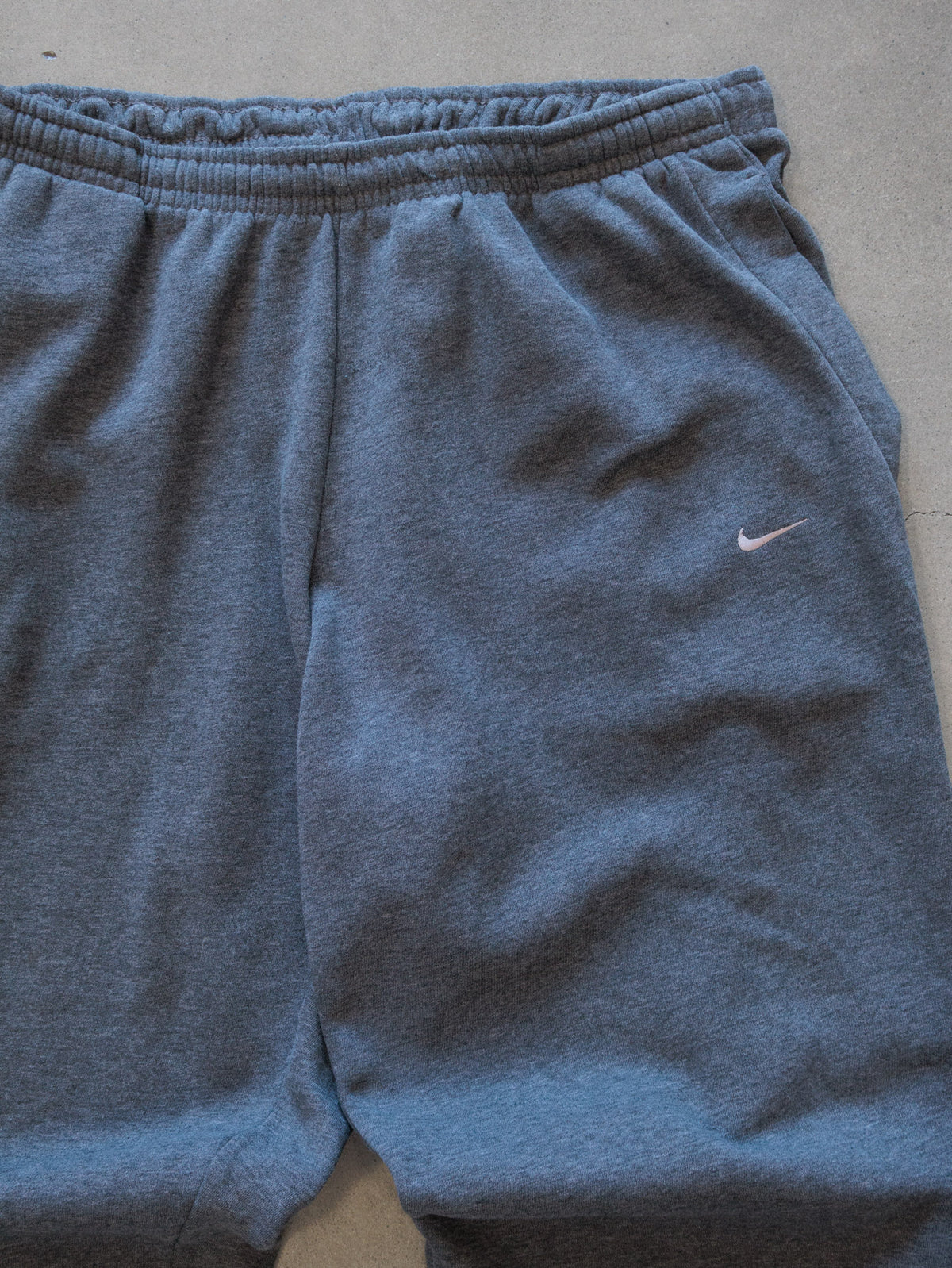 Vintage Grey Nike Sweatpants (2XL)