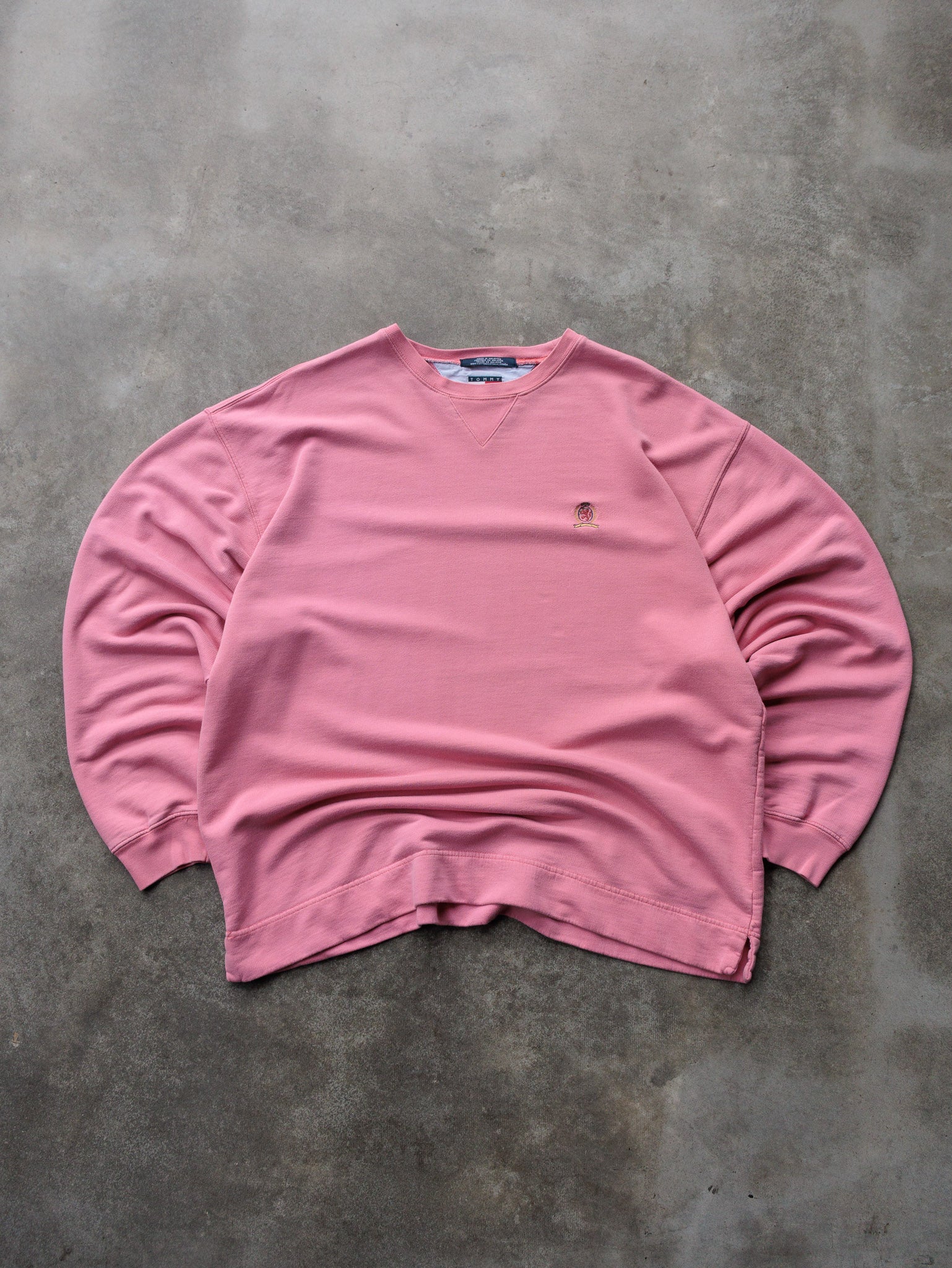 Vintage 90s Pink Tommy Hilfiger Sweatshirt (L)