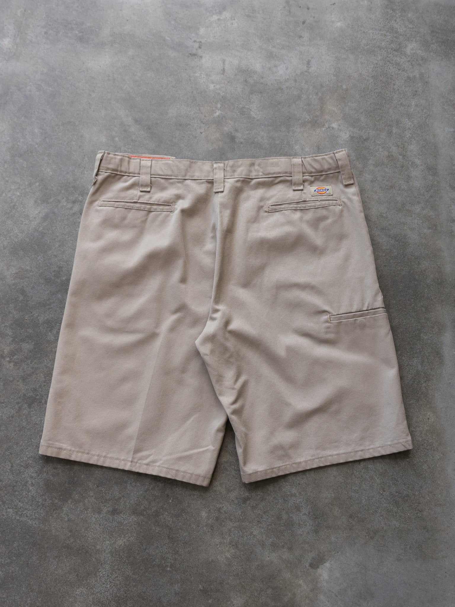 Vintage Khaki Dickies Work Shorts (W36)