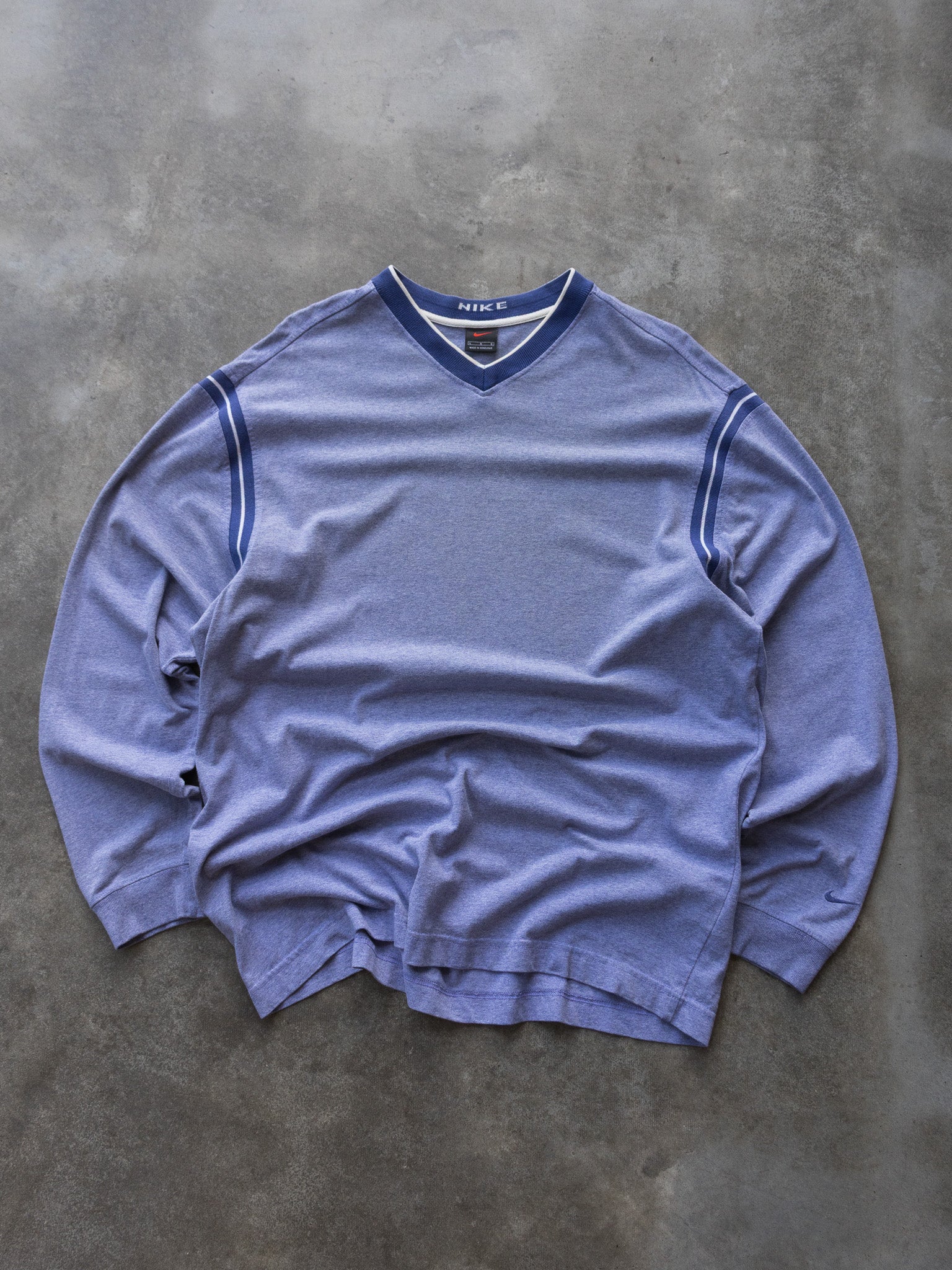 Vintage 00s Purple Nike Spell Out V-Neck Tee (L)