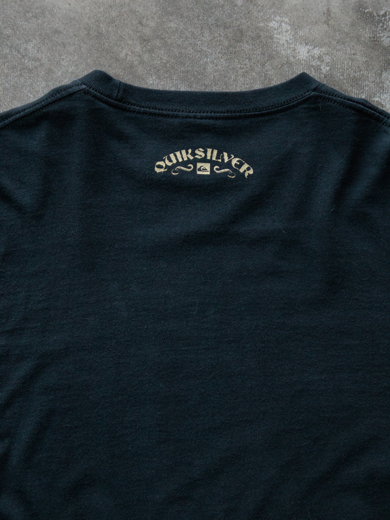 Vintage 00s Black Quiksilver Long Sleeve Tee (L)